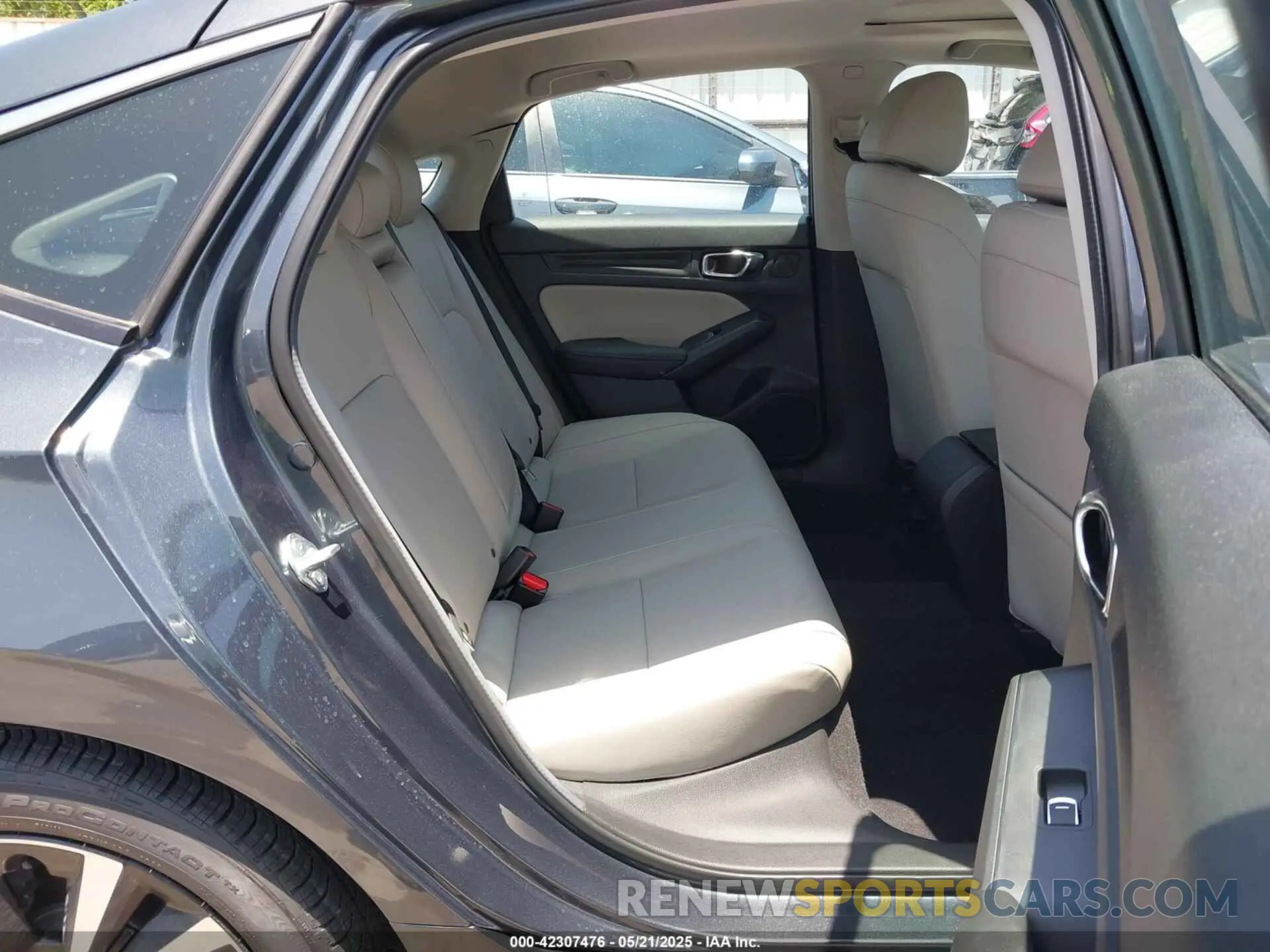 8 fotografías del automóvil dañado 19XFL1H73RE029926 HONDA CIVIC 2024