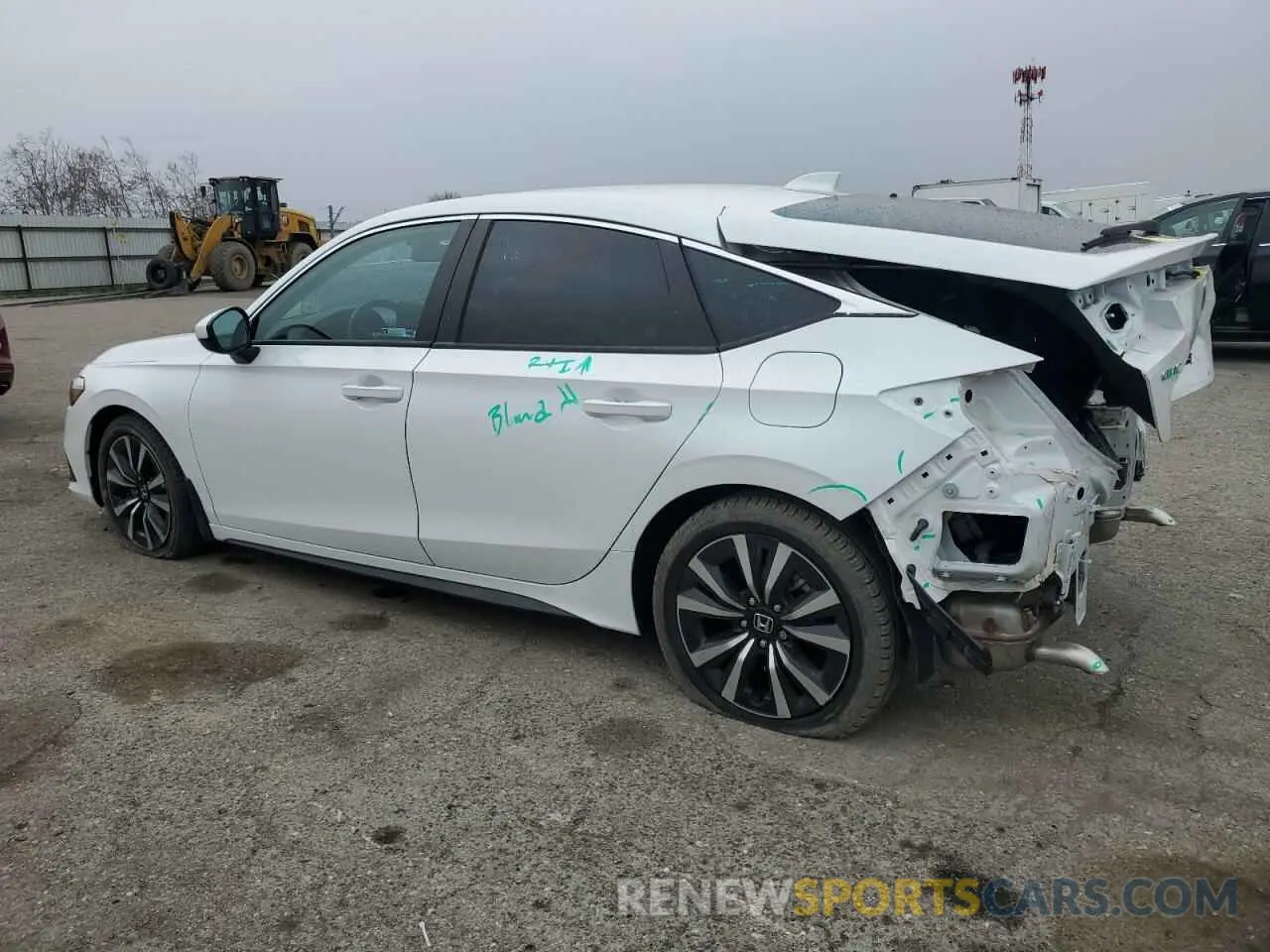 2 fotografías del automóvil dañado 19XFL1H76RE017060 HONDA CIVIC 2024