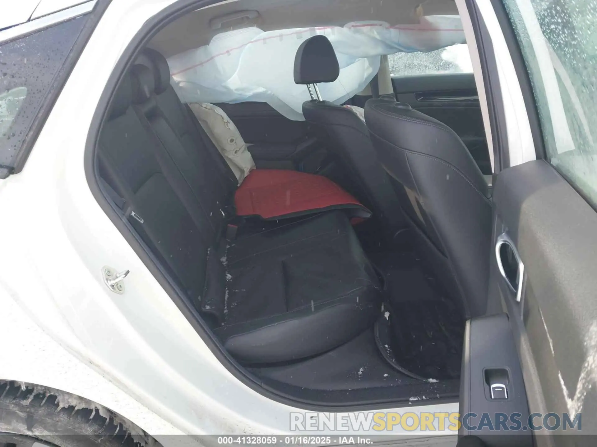 8 fotografías del automóvil dañado 19XFL1H78RE020364 HONDA CIVIC 2024