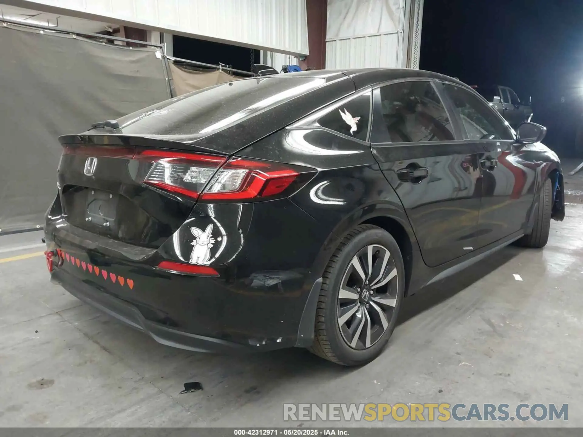4 fotografías del automóvil dañado 19XFL1H79RE014332 HONDA CIVIC 2024
