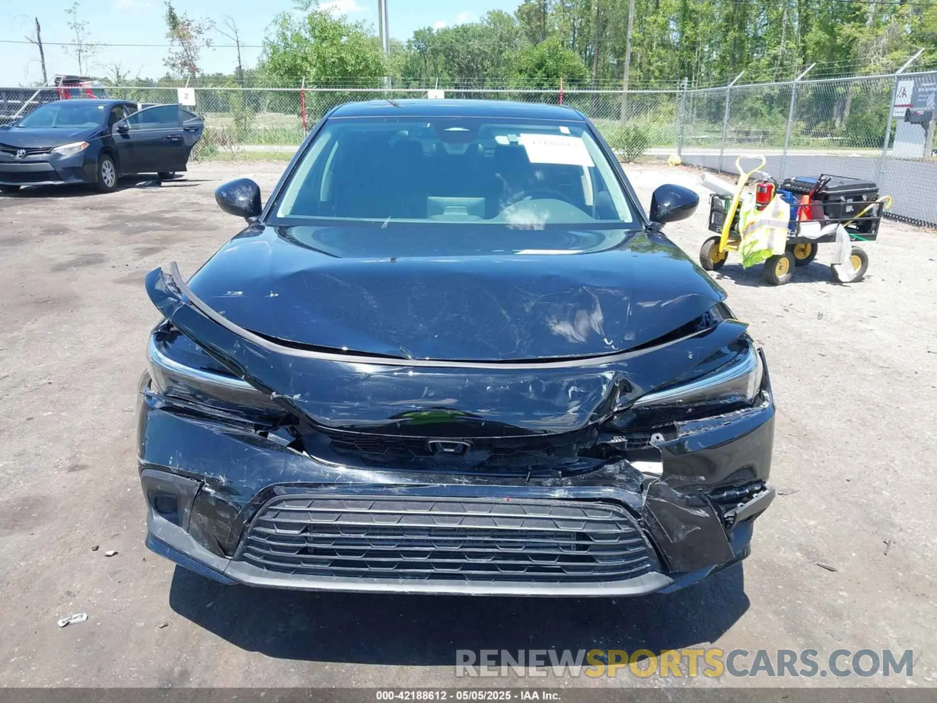 12 fotografías del automóvil dañado 19XFL1H7XRE001346 HONDA CIVIC 2024