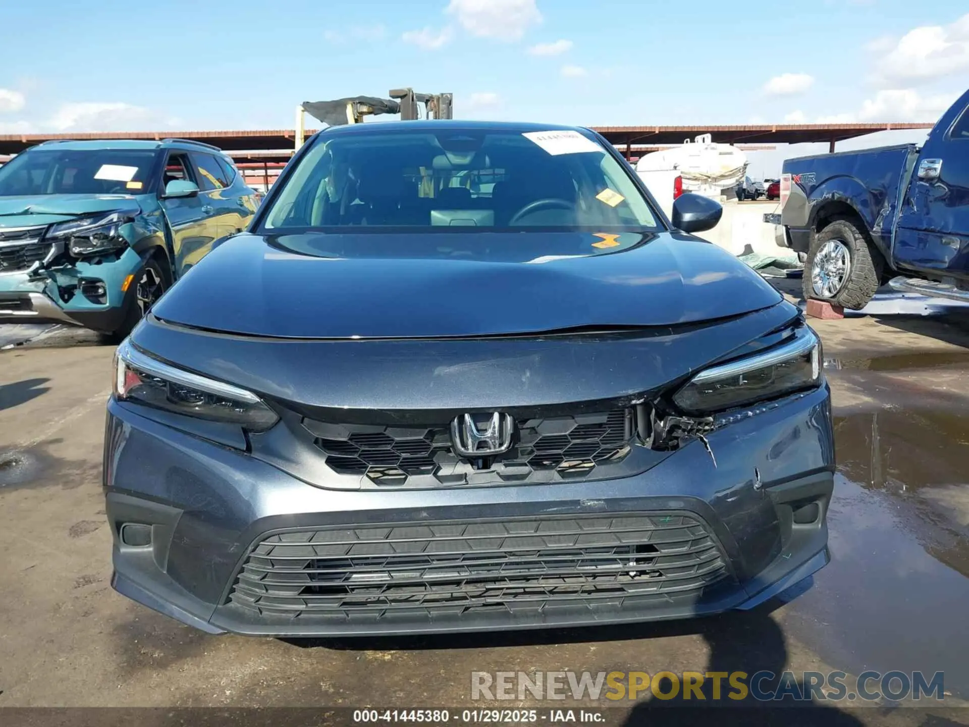 12 fotografías del automóvil dañado 19XFL1H7XRE018972 HONDA CIVIC 2024