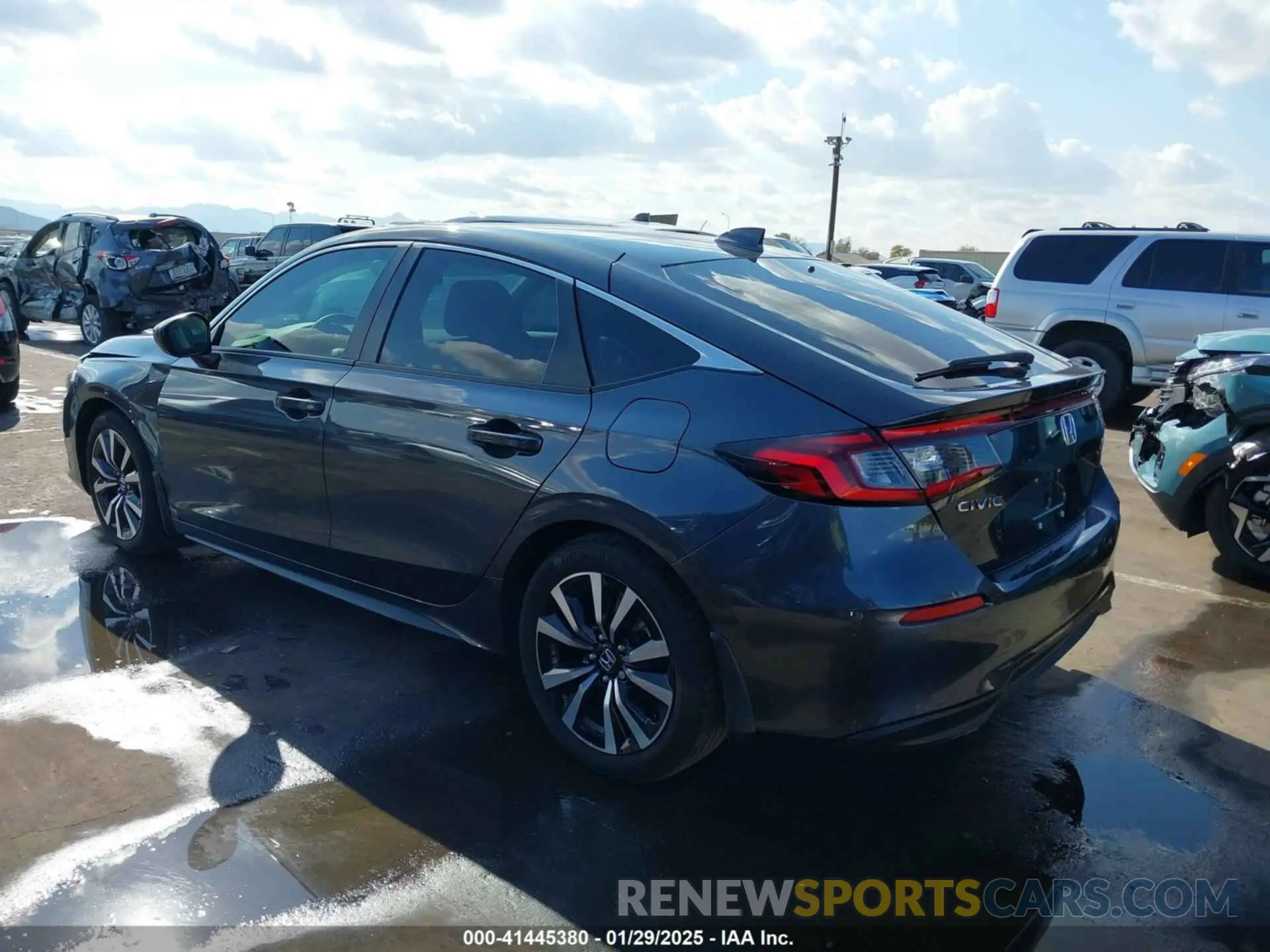 3 fotografías del automóvil dañado 19XFL1H7XRE018972 HONDA CIVIC 2024
