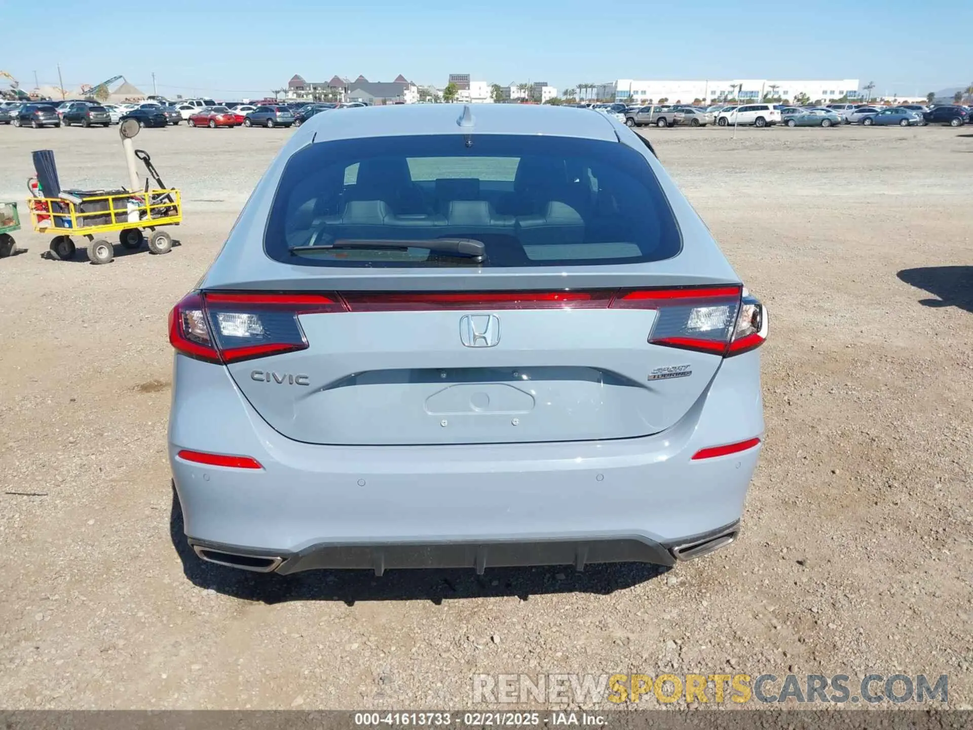 17 fotografías del automóvil dañado 19XFL1H80RE009738 HONDA CIVIC 2024