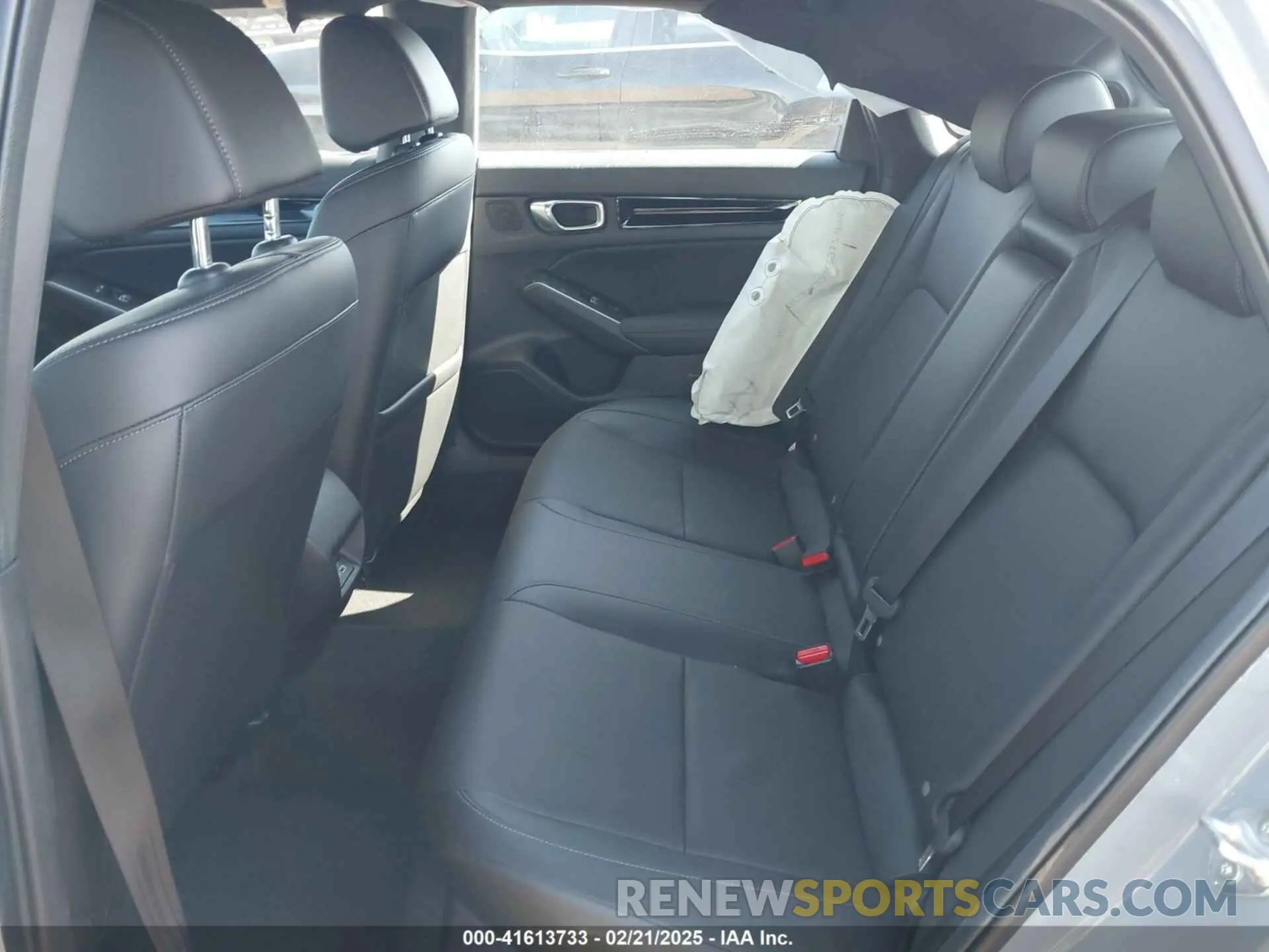 8 fotografías del automóvil dañado 19XFL1H80RE009738 HONDA CIVIC 2024