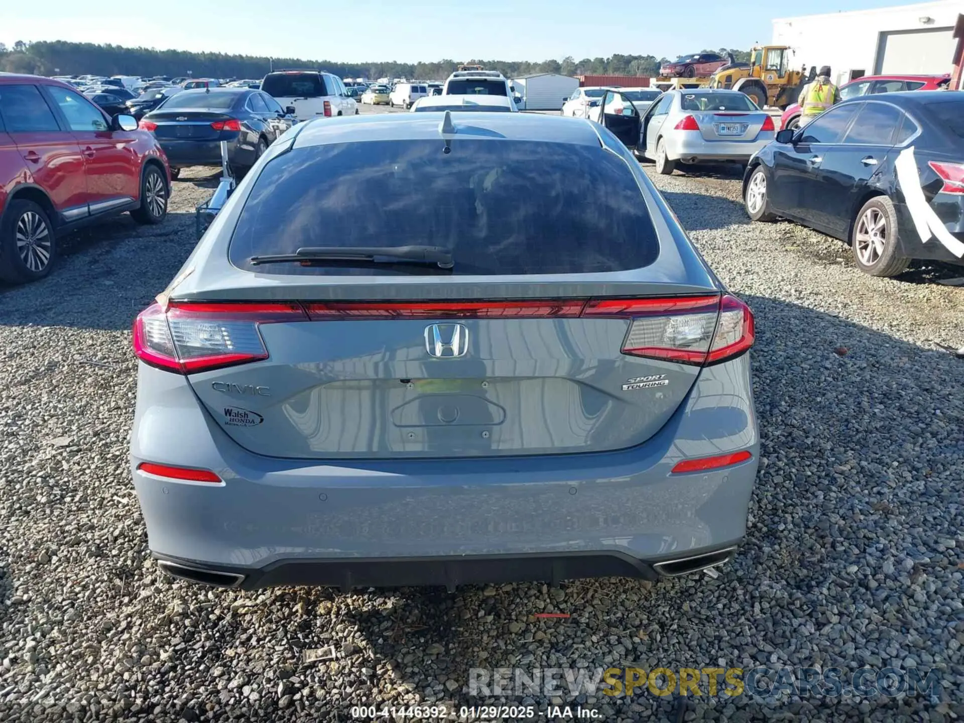 16 fotografías del automóvil dañado 19XFL1H80RE022375 HONDA CIVIC 2024