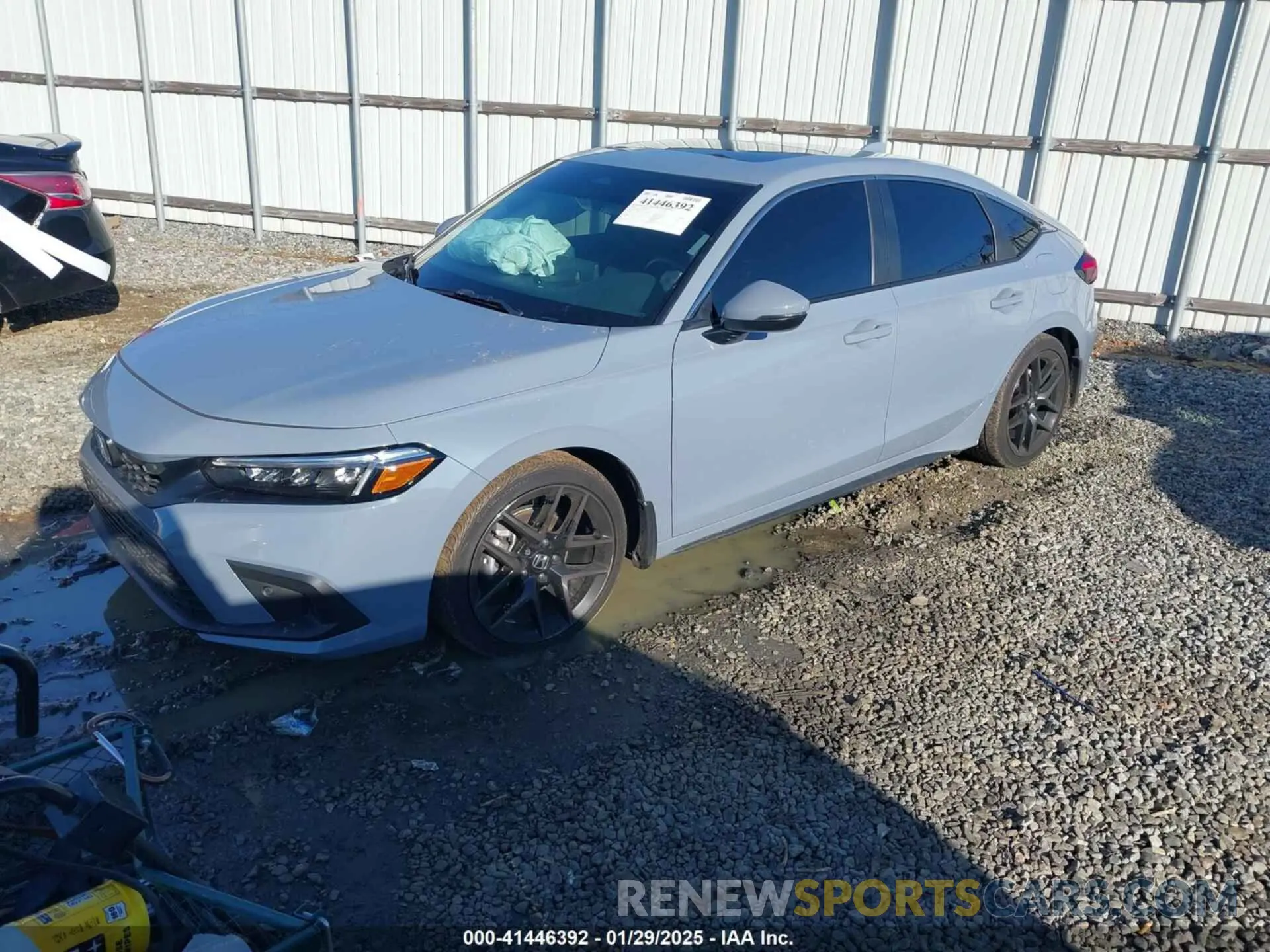 2 fotografías del automóvil dañado 19XFL1H80RE022375 HONDA CIVIC 2024