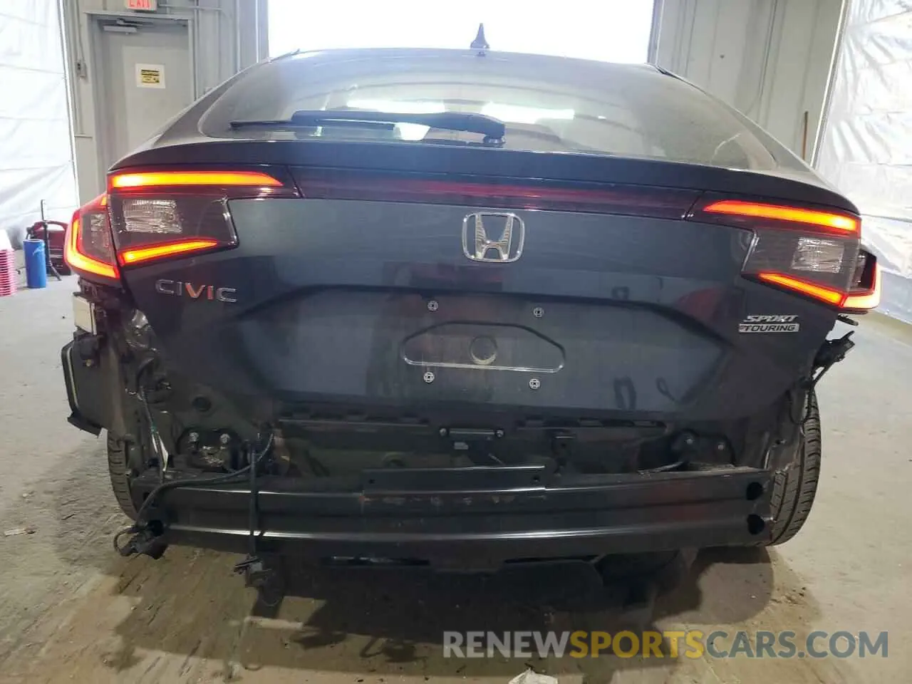 6 fotografías del automóvil dañado 19XFL1H81RE013572 HONDA CIVIC 2024