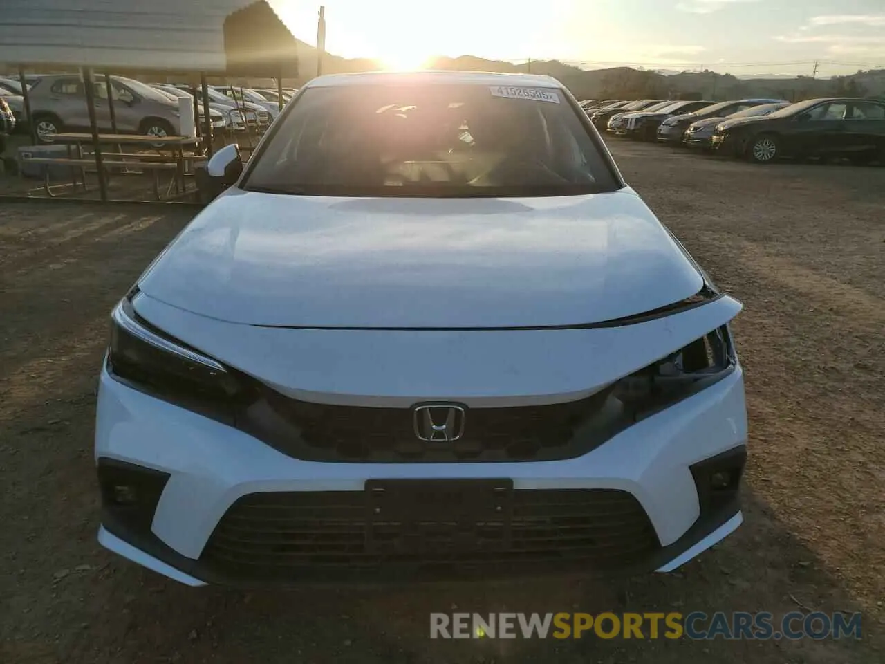 5 fotografías del automóvil dañado 19XFL1H83RE011886 HONDA CIVIC 2024