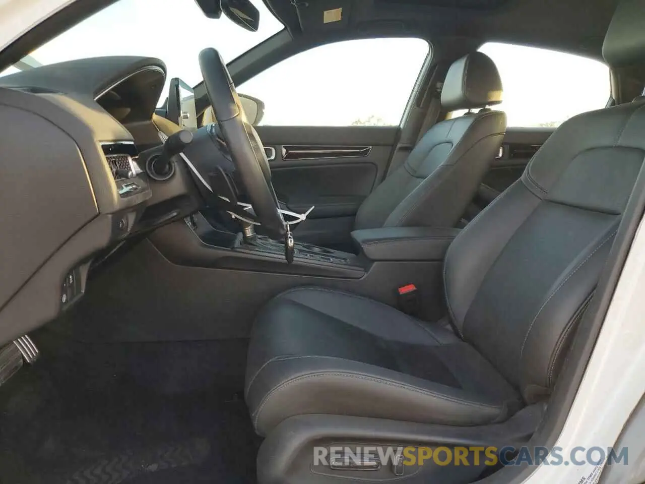 7 fotografías del automóvil dañado 19XFL1H83RE011886 HONDA CIVIC 2024