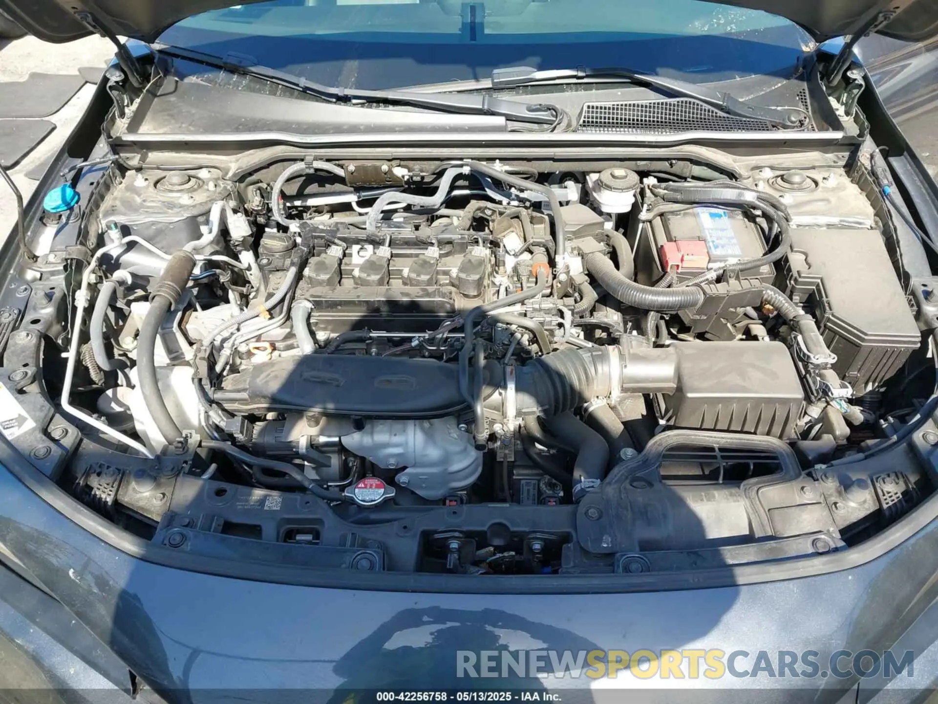 10 fotografías del automóvil dañado 19XFL1H85RE010495 HONDA CIVIC 2024
