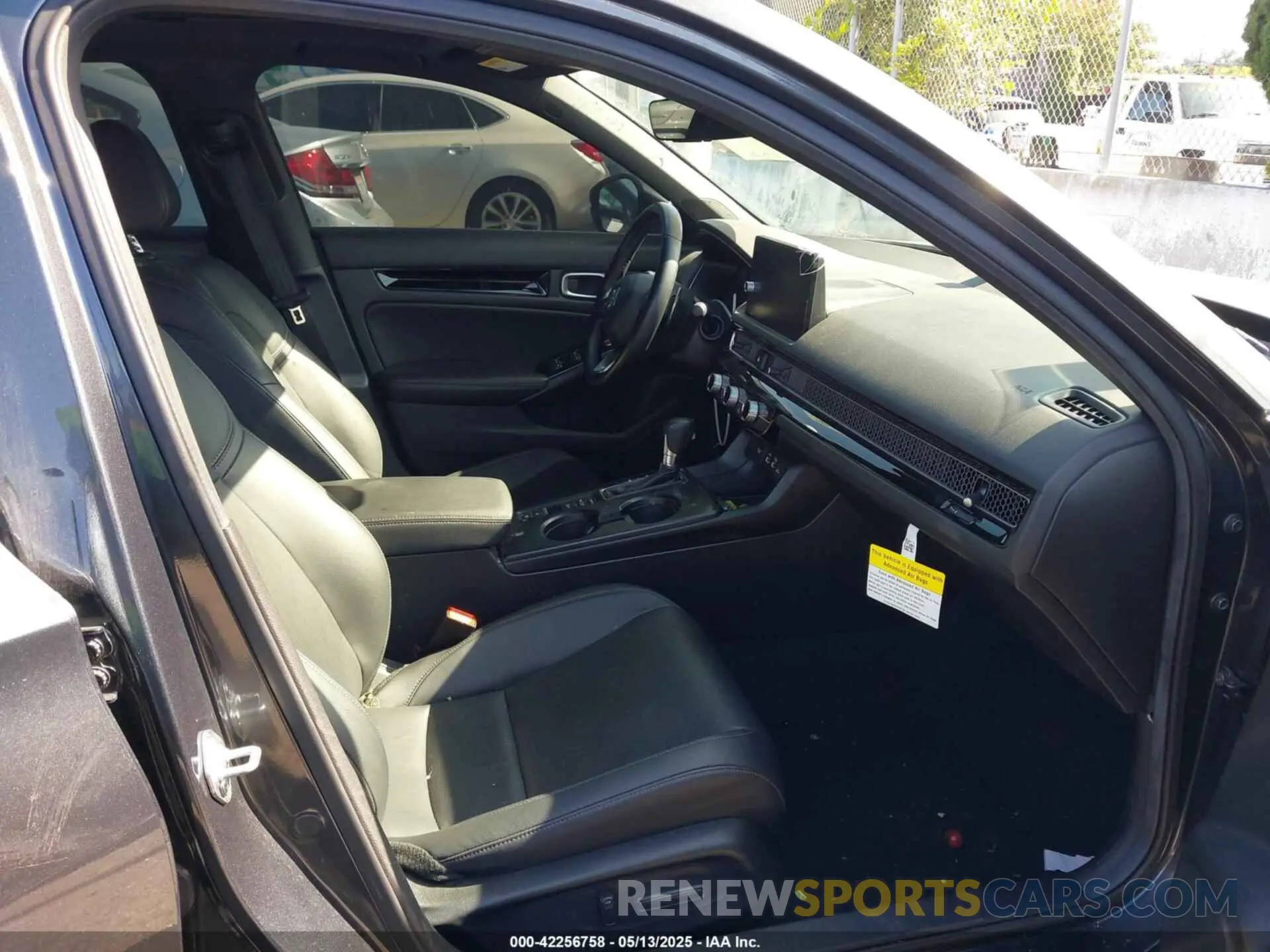 5 fotografías del automóvil dañado 19XFL1H85RE010495 HONDA CIVIC 2024