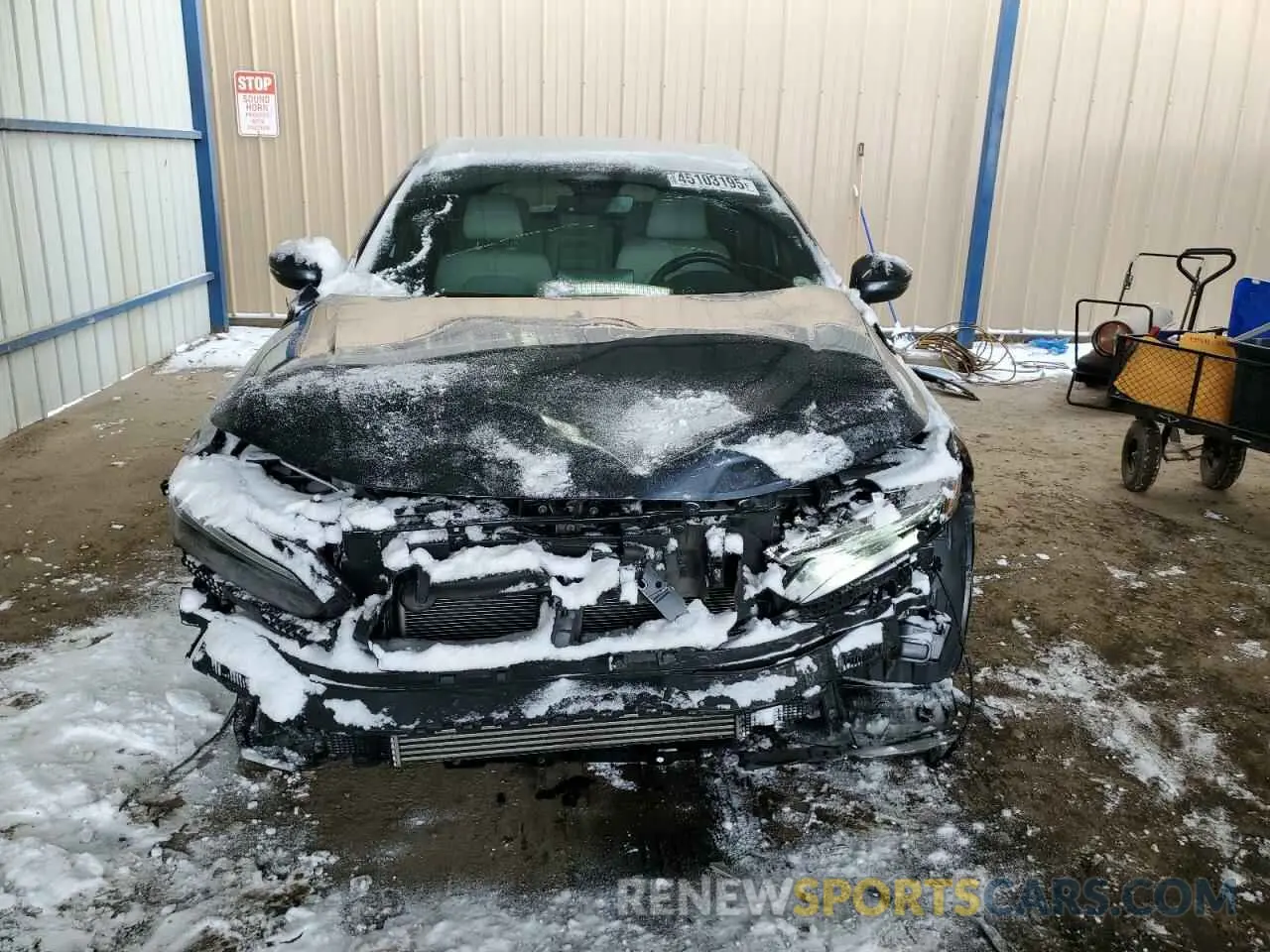 5 fotografías del automóvil dañado 19XFL1H87RE001670 HONDA CIVIC 2024