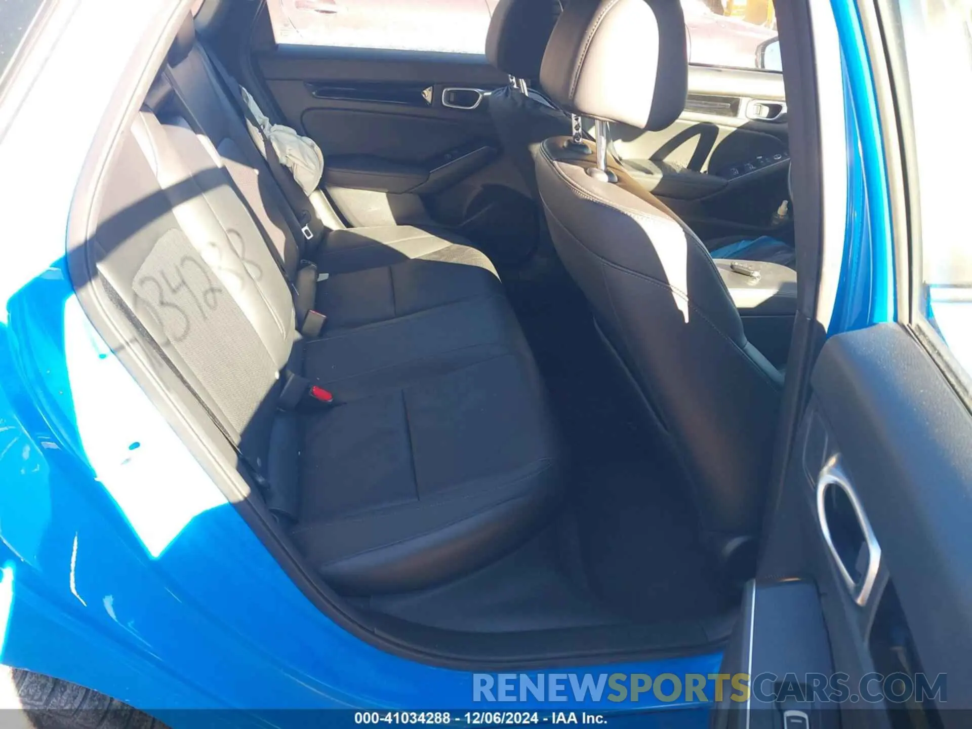 8 fotografías del automóvil dañado 19XFL1H87RE002110 HONDA CIVIC 2024