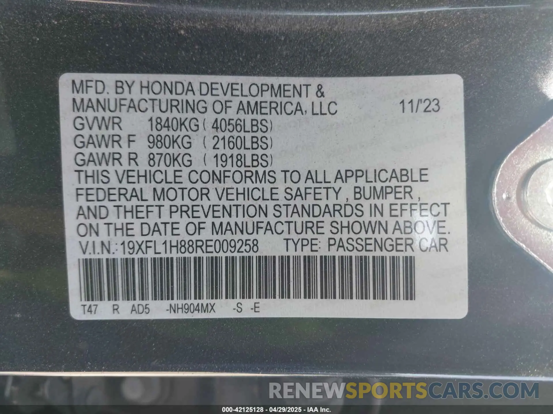9 fotografías del automóvil dañado 19XFL1H88RE009258 HONDA CIVIC 2024