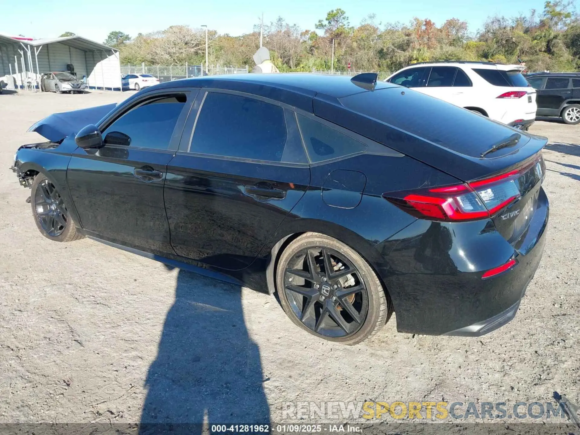 3 fotografías del automóvil dañado 19XFL2G81RE006533 HONDA CIVIC 2024