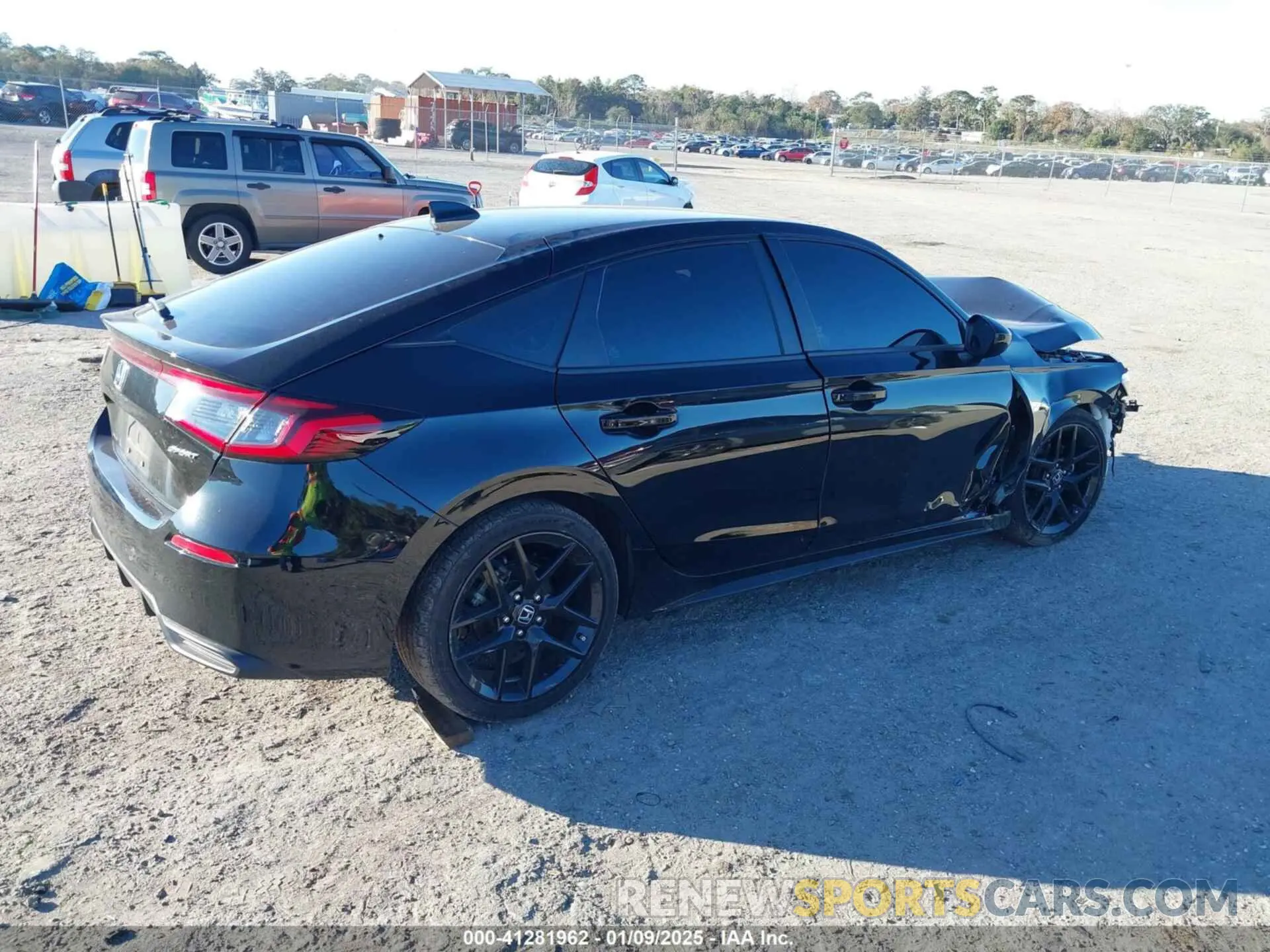 4 fotografías del automóvil dañado 19XFL2G81RE006533 HONDA CIVIC 2024