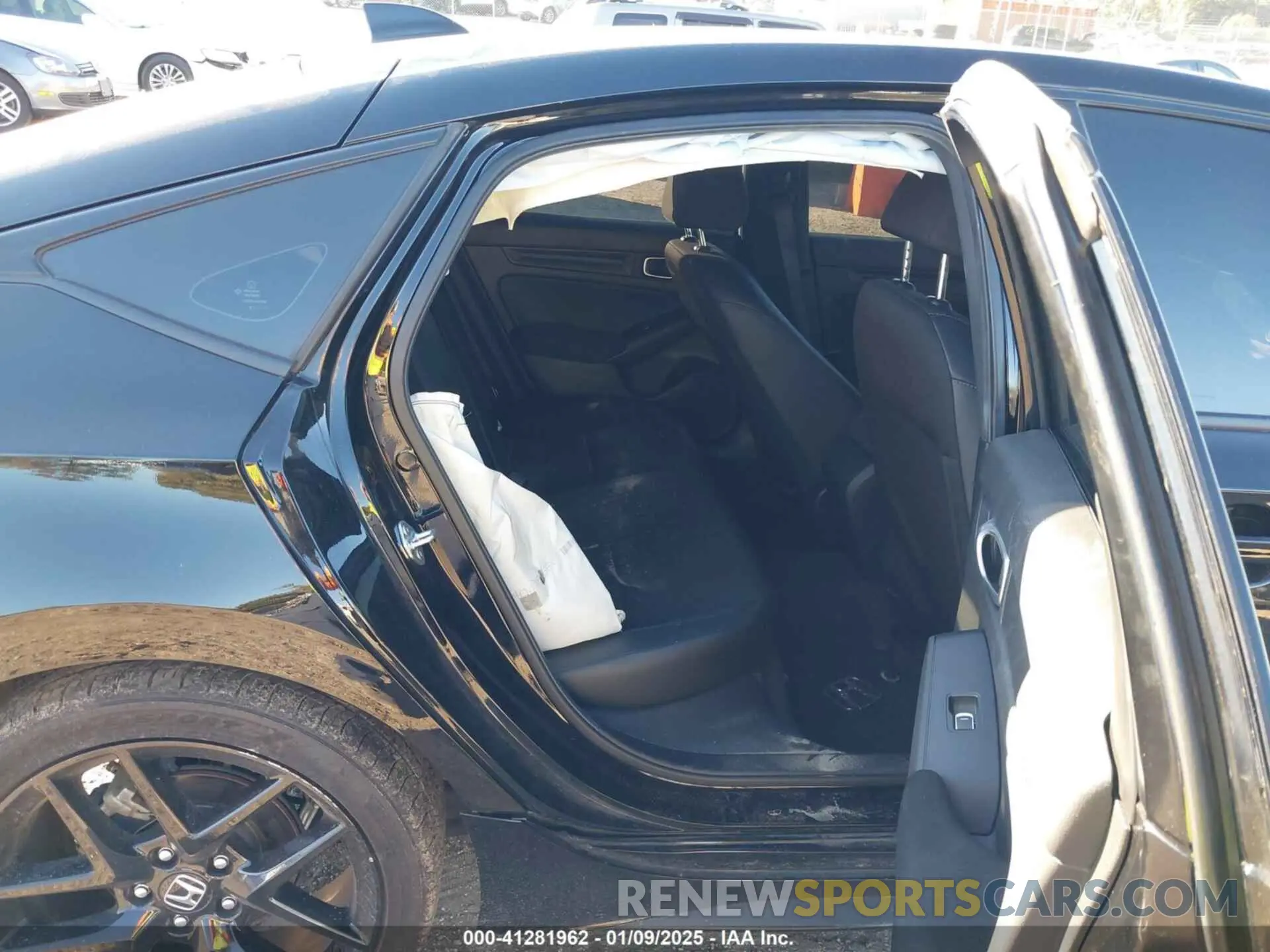 8 fotografías del automóvil dañado 19XFL2G81RE006533 HONDA CIVIC 2024