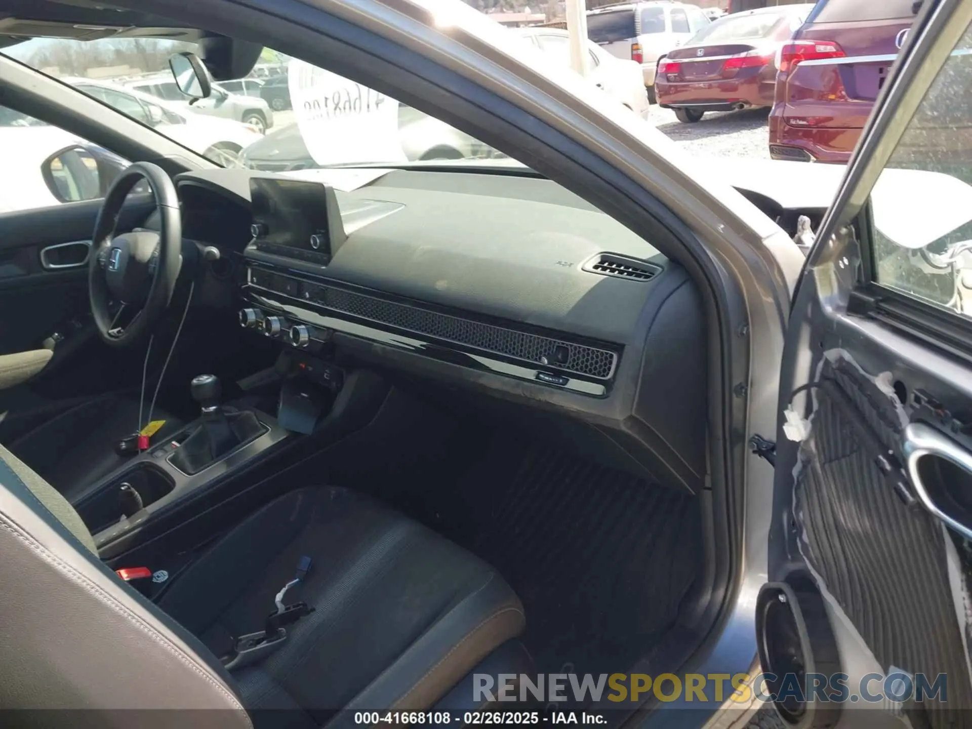 5 fotografías del automóvil dañado 19XFL2G86RE018421 HONDA CIVIC 2024