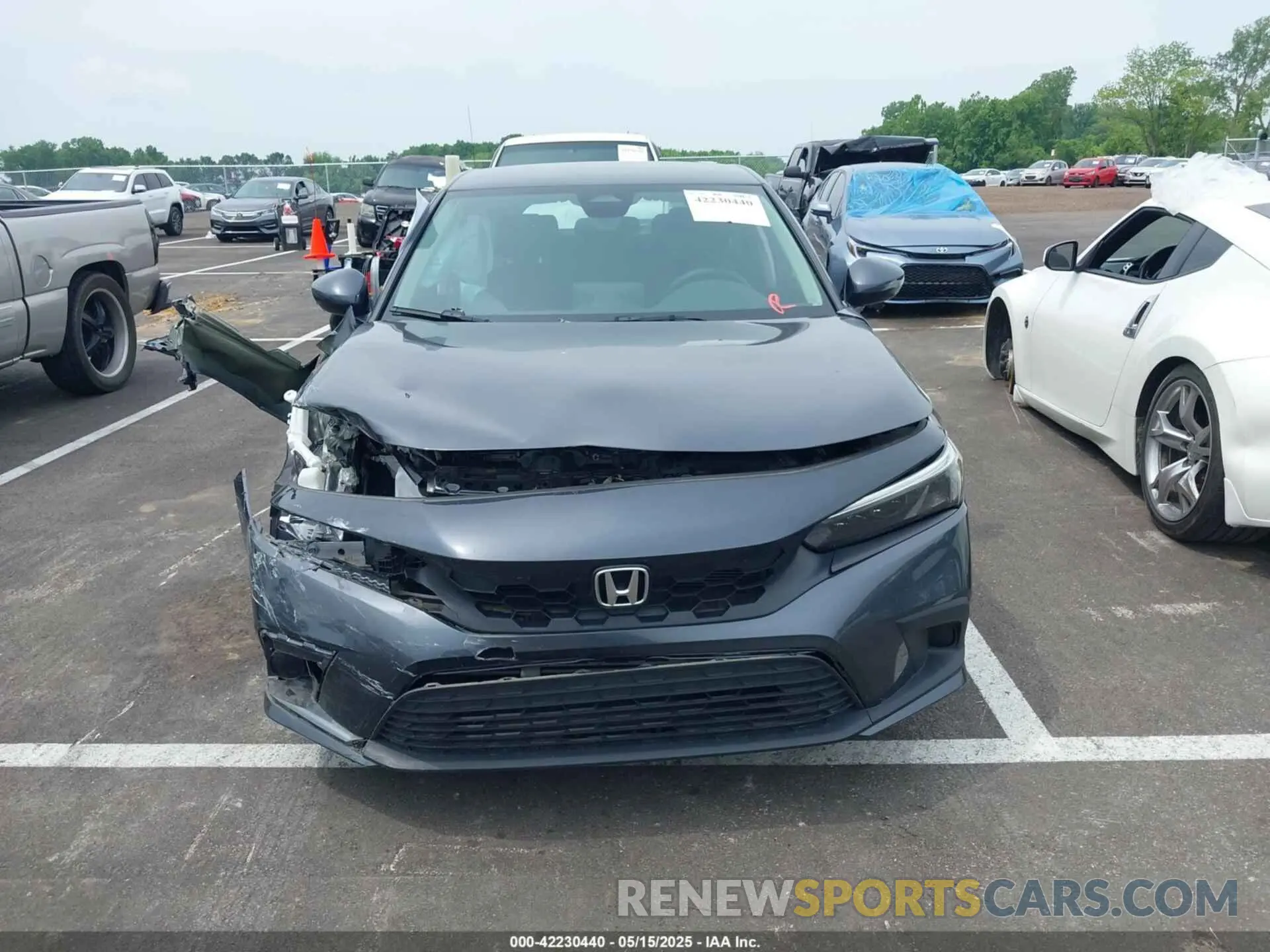12 fotografías del automóvil dañado 19XFL2H57RE010719 HONDA CIVIC 2024