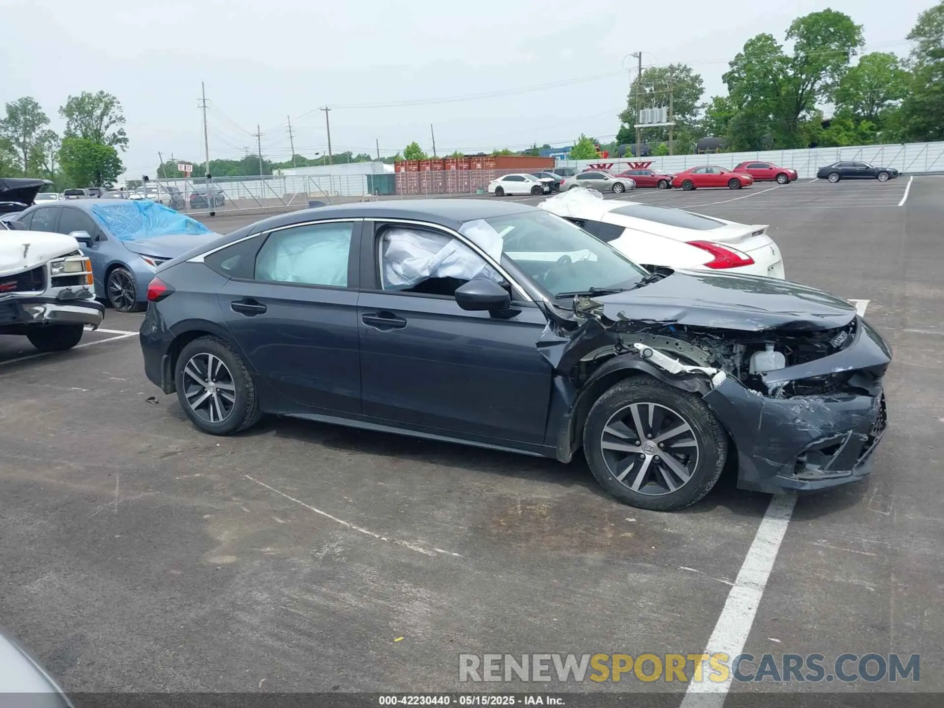 13 fotografías del automóvil dañado 19XFL2H57RE010719 HONDA CIVIC 2024