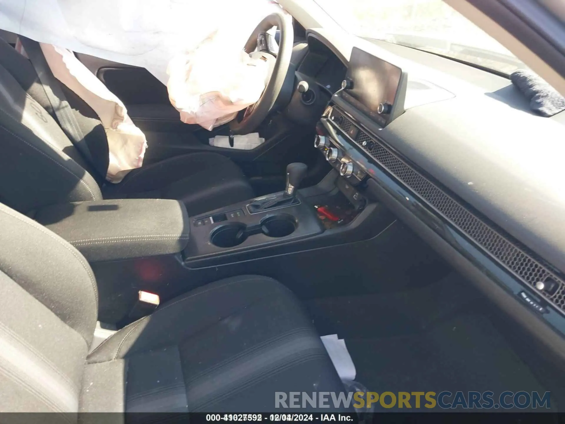 5 fotografías del automóvil dañado 19XFL2H58RE006016 HONDA CIVIC 2024