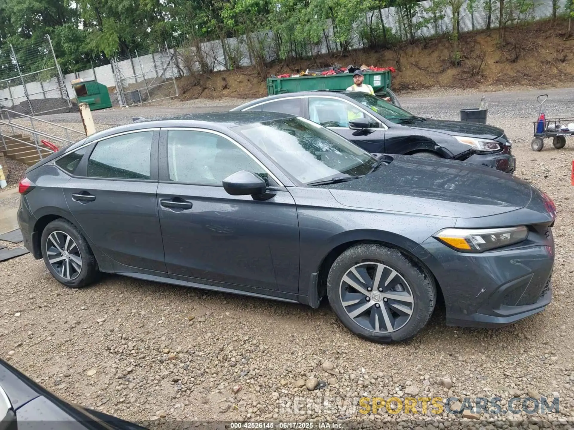 13 fotografías del automóvil dañado 19XFL2H58RE036729 HONDA CIVIC 2024