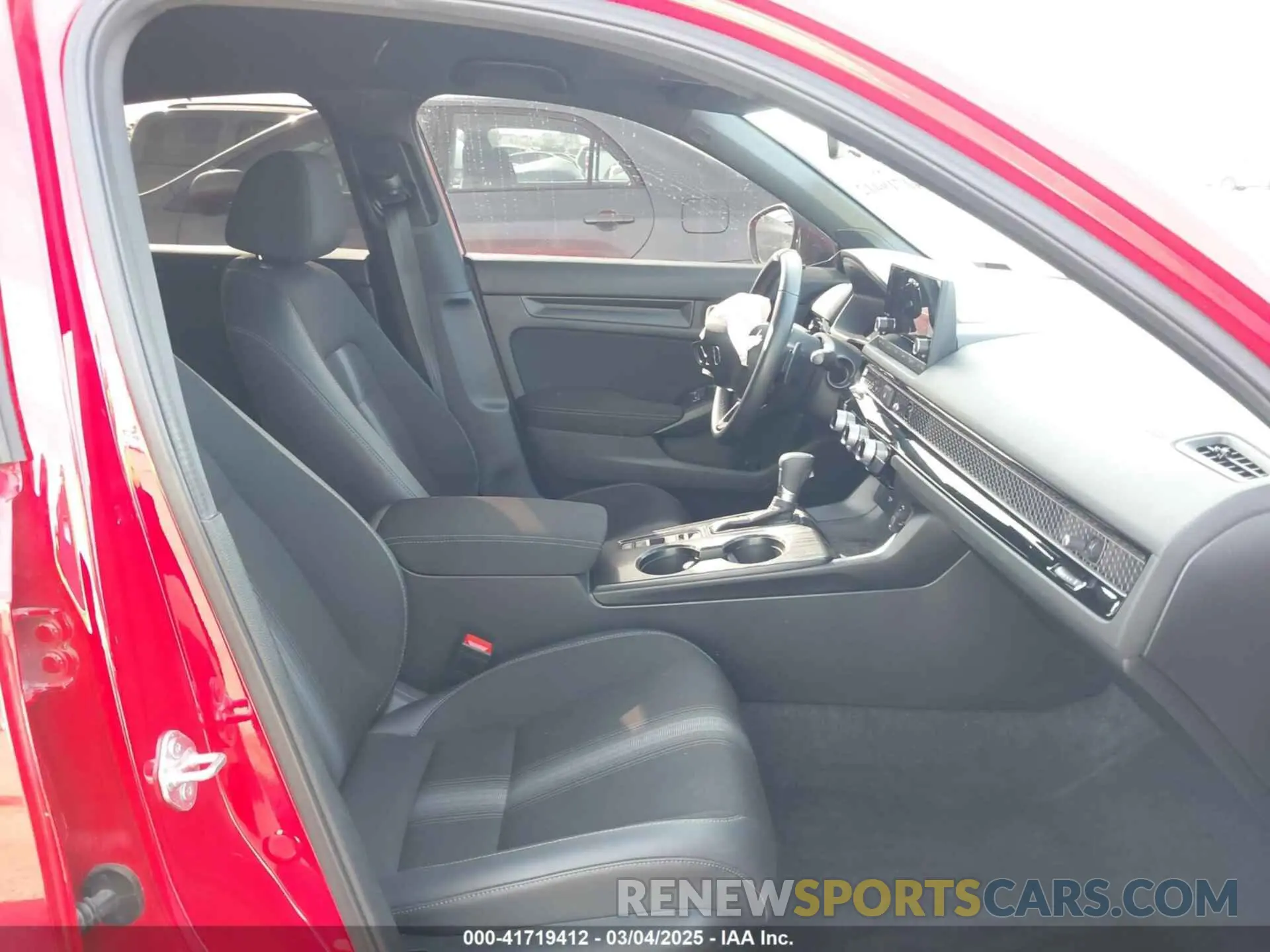 5 fotografías del automóvil dañado 19XFL2H80RE016128 HONDA CIVIC 2024