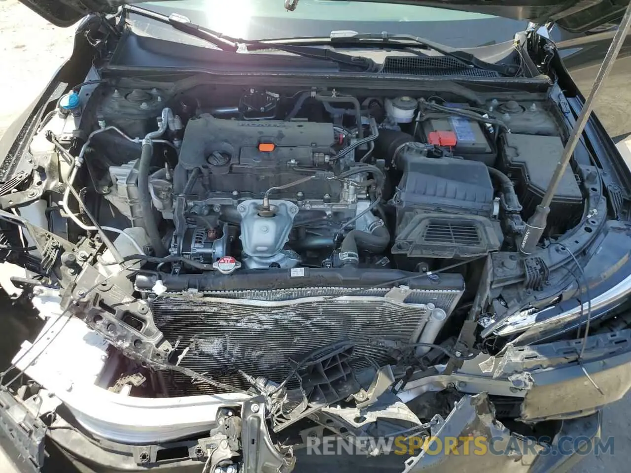 11 fotografías del automóvil dañado 19XFL2H81RE022889 HONDA CIVIC 2024