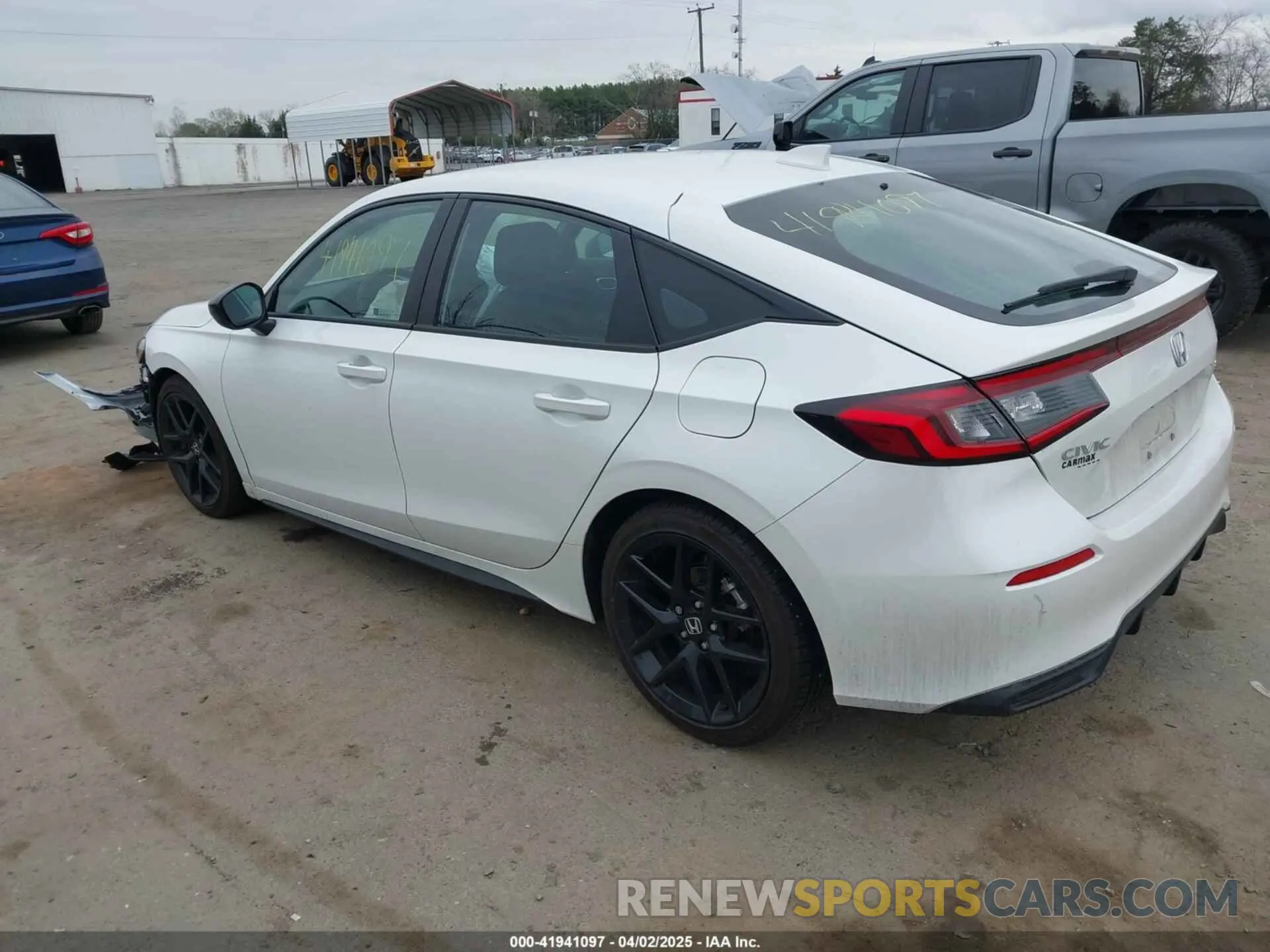 3 fotografías del automóvil dañado 19XFL2H81RE023671 HONDA CIVIC 2024