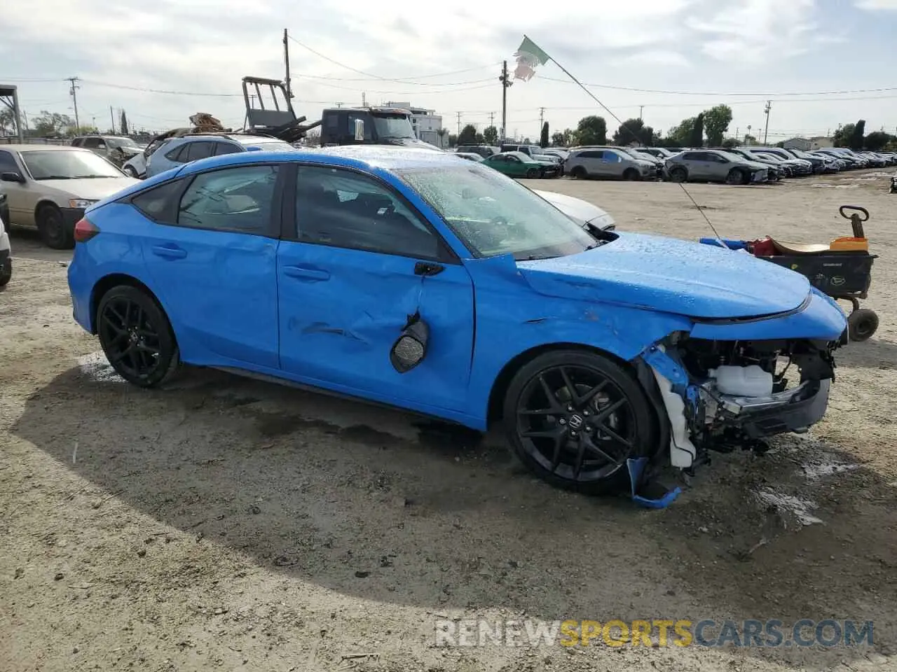4 fotografías del automóvil dañado 19XFL2H81RE038865 HONDA CIVIC 2024