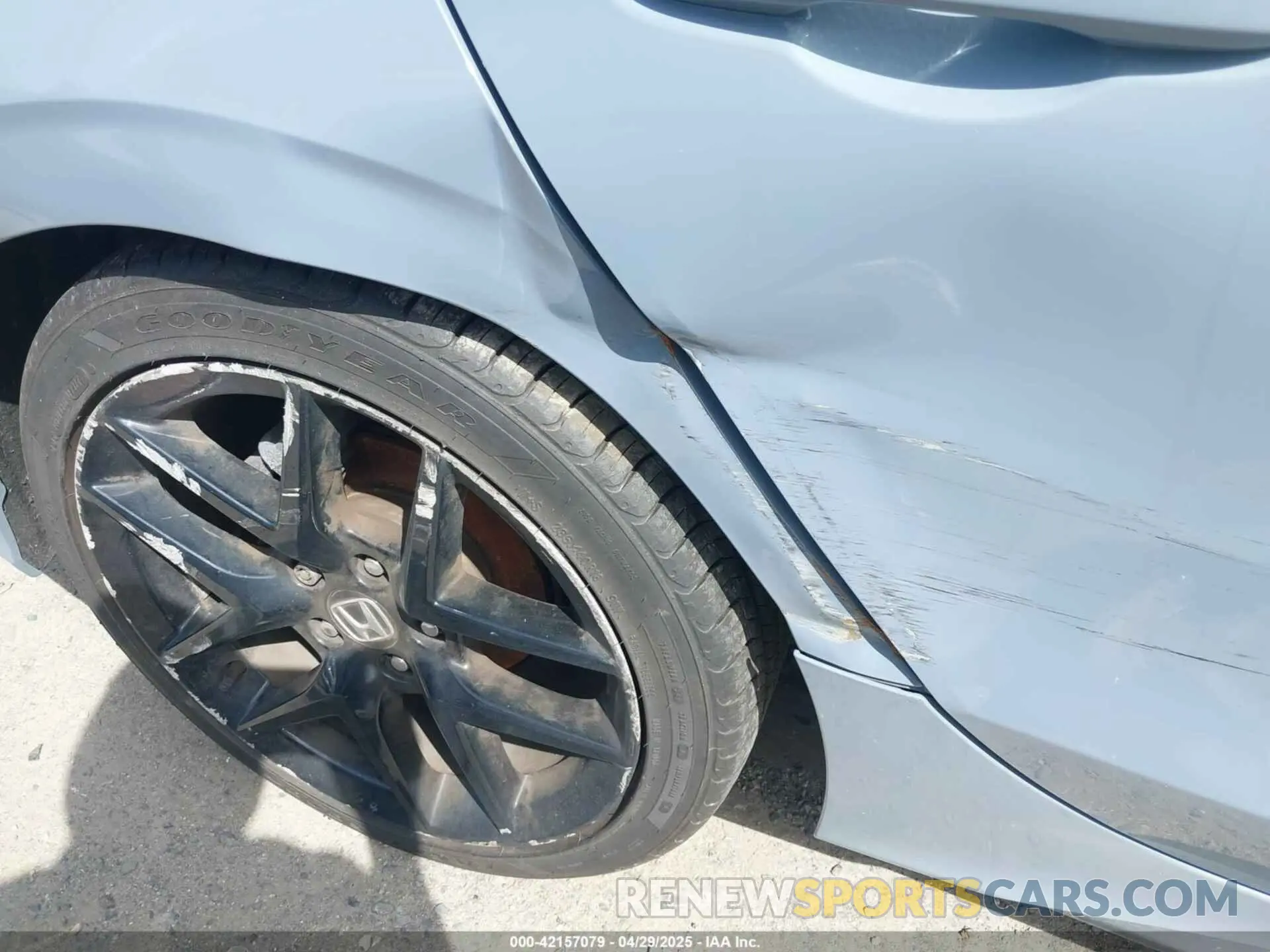 6 fotografías del automóvil dañado 19XFL2H82RE003574 HONDA CIVIC 2024