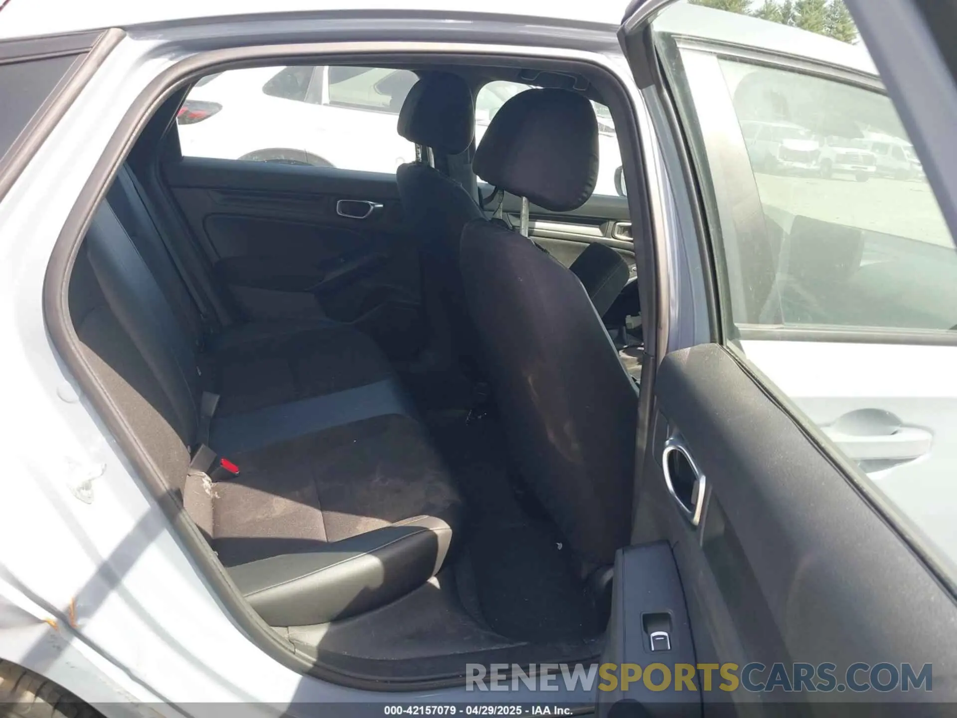 8 fotografías del automóvil dañado 19XFL2H82RE003574 HONDA CIVIC 2024