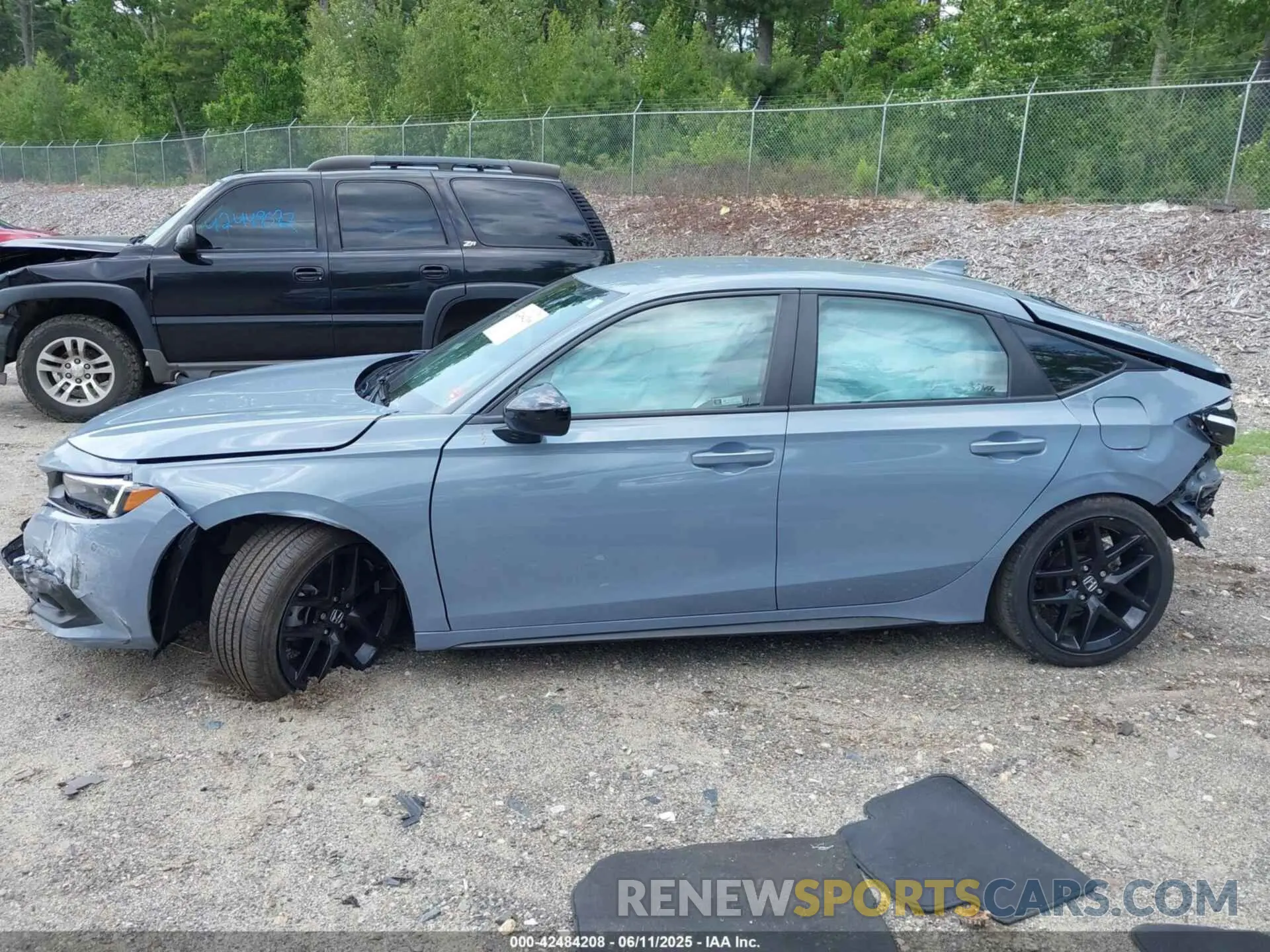 14 fotografías del automóvil dañado 19XFL2H82RE023436 HONDA CIVIC 2024