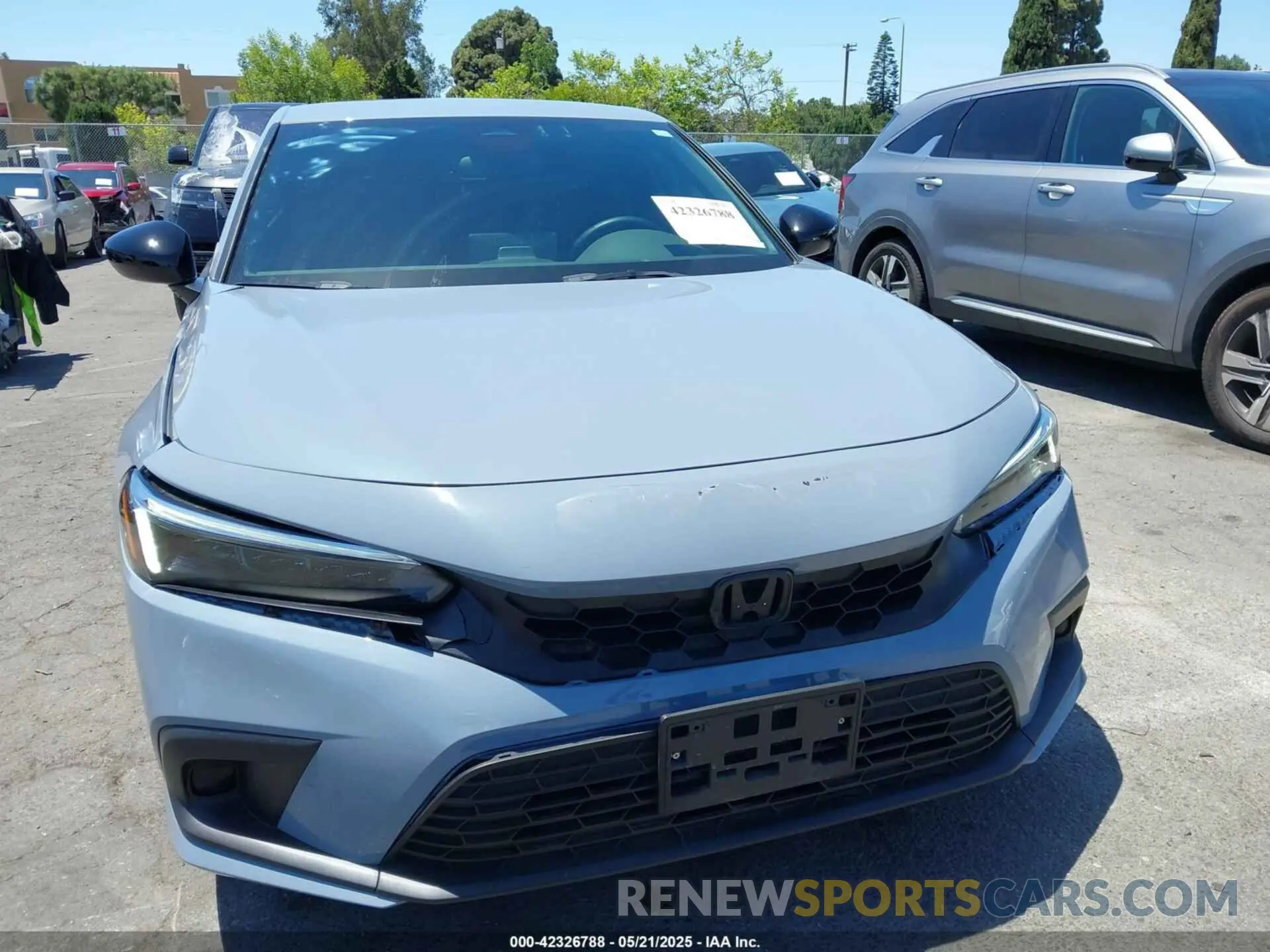 13 fotografías del automóvil dañado 19XFL2H83RE000425 HONDA CIVIC 2024