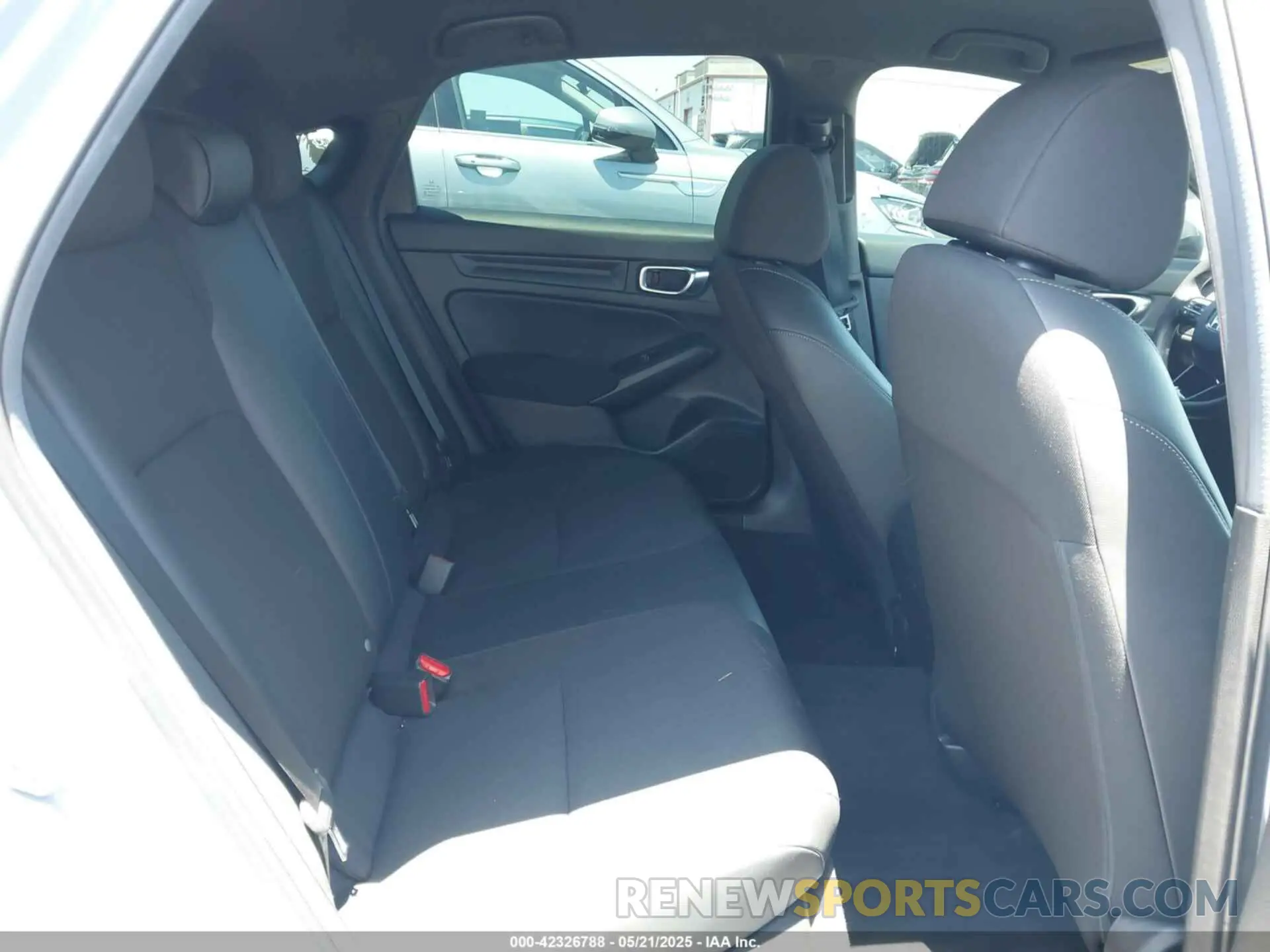 8 fotografías del automóvil dañado 19XFL2H83RE000425 HONDA CIVIC 2024