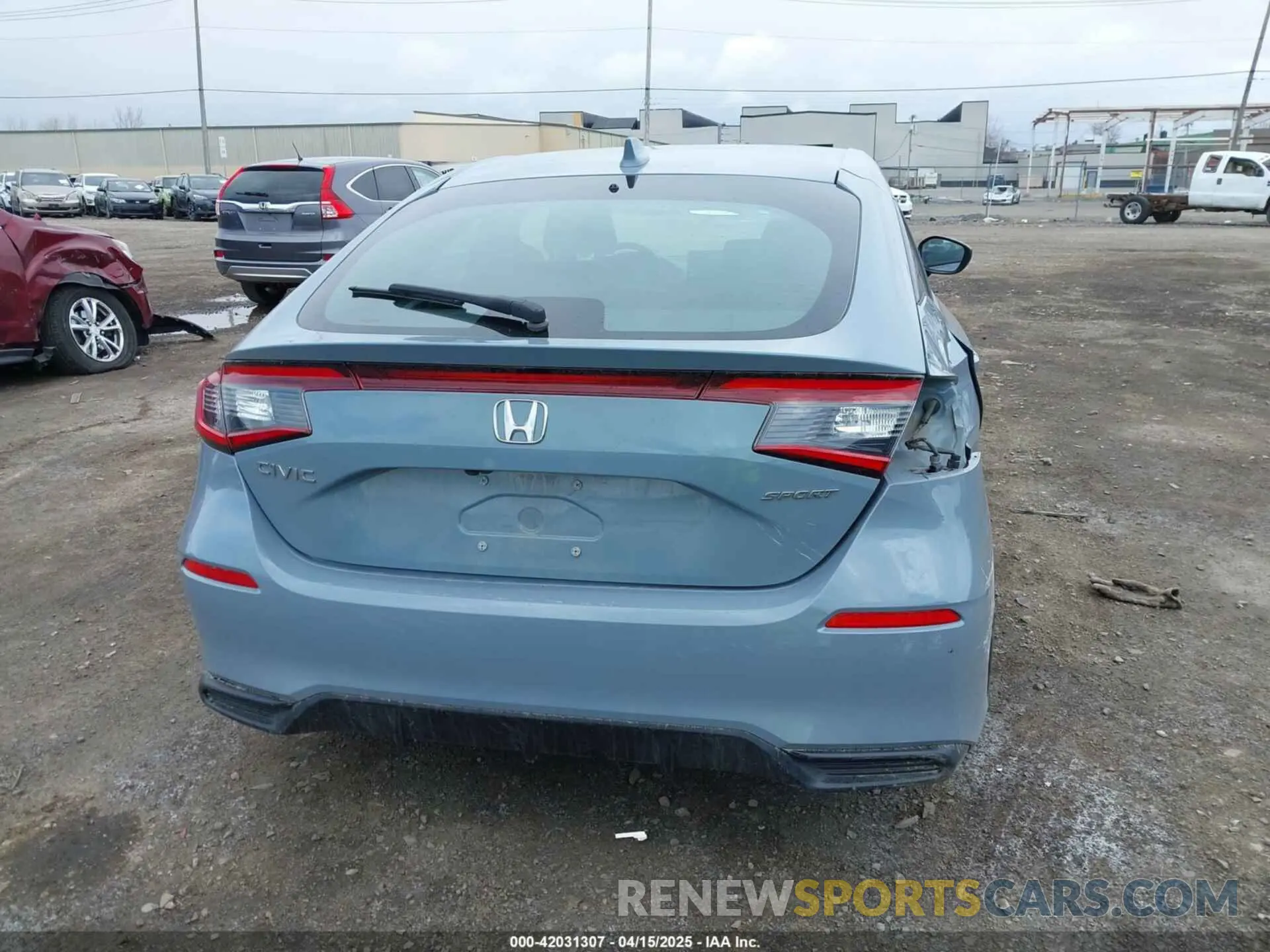 16 fotografías del automóvil dañado 19XFL2H83RE007407 HONDA CIVIC 2024