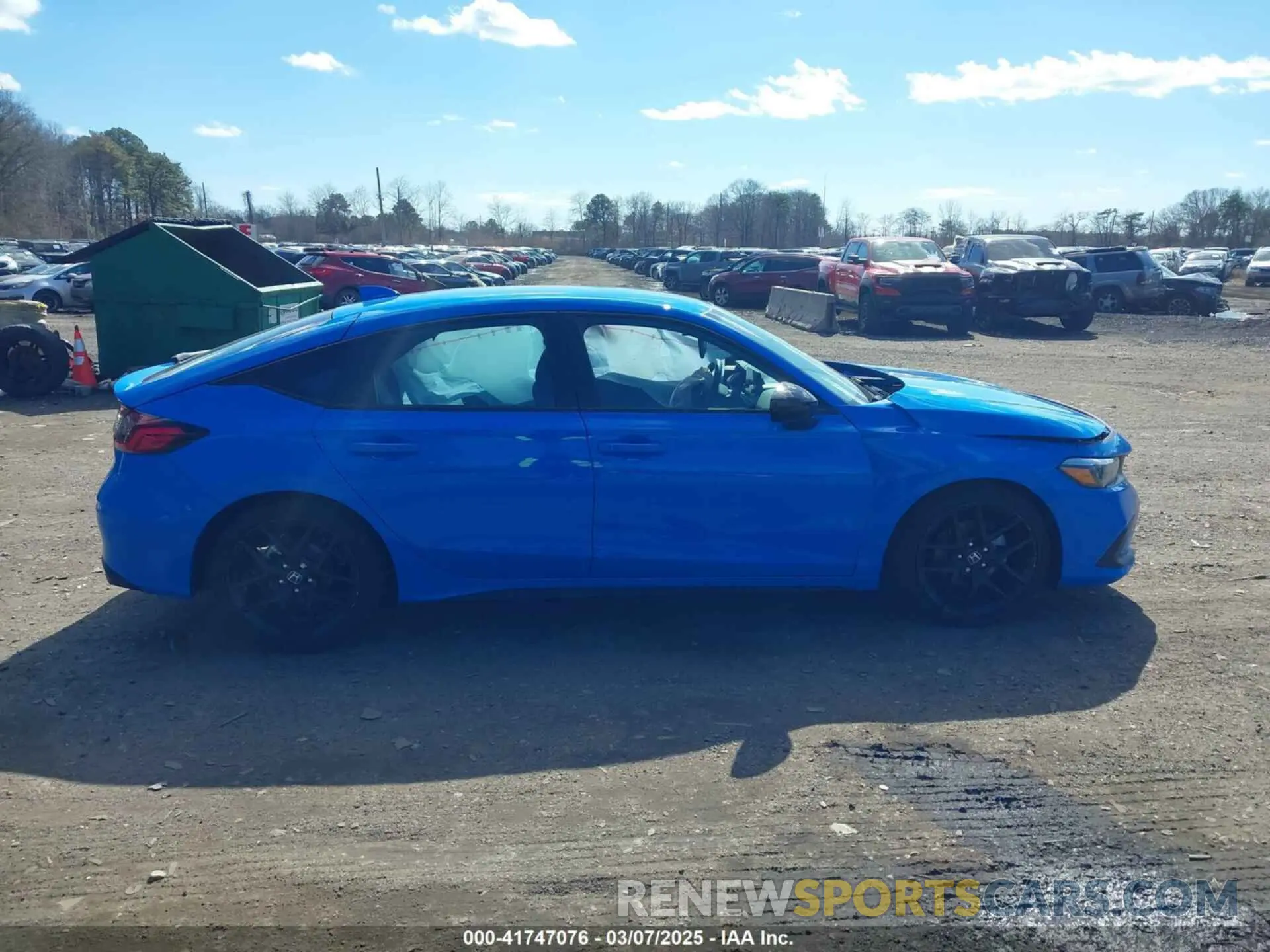 13 fotografías del automóvil dañado 19XFL2H83RE042223 HONDA CIVIC 2024