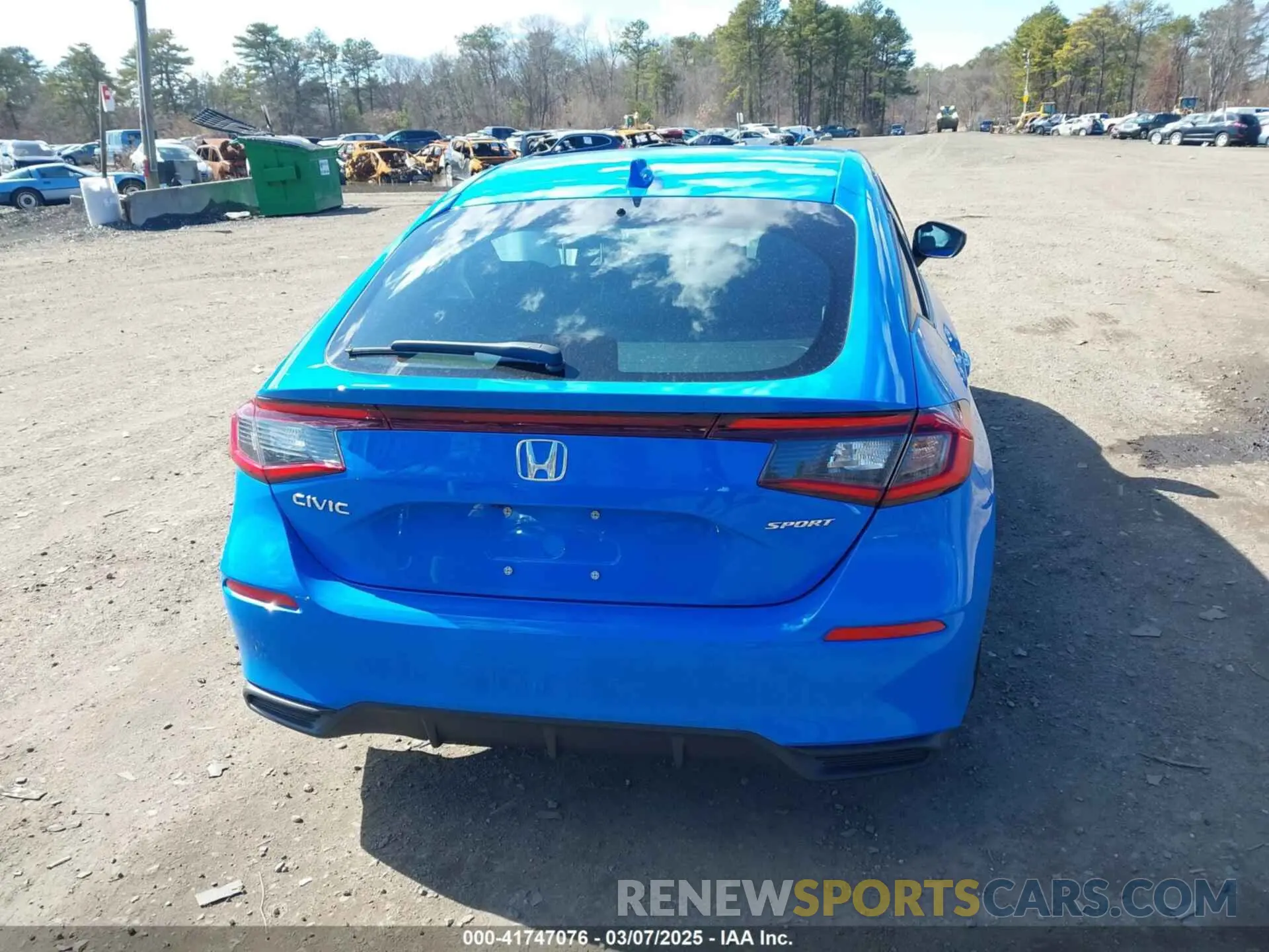 16 fotografías del automóvil dañado 19XFL2H83RE042223 HONDA CIVIC 2024