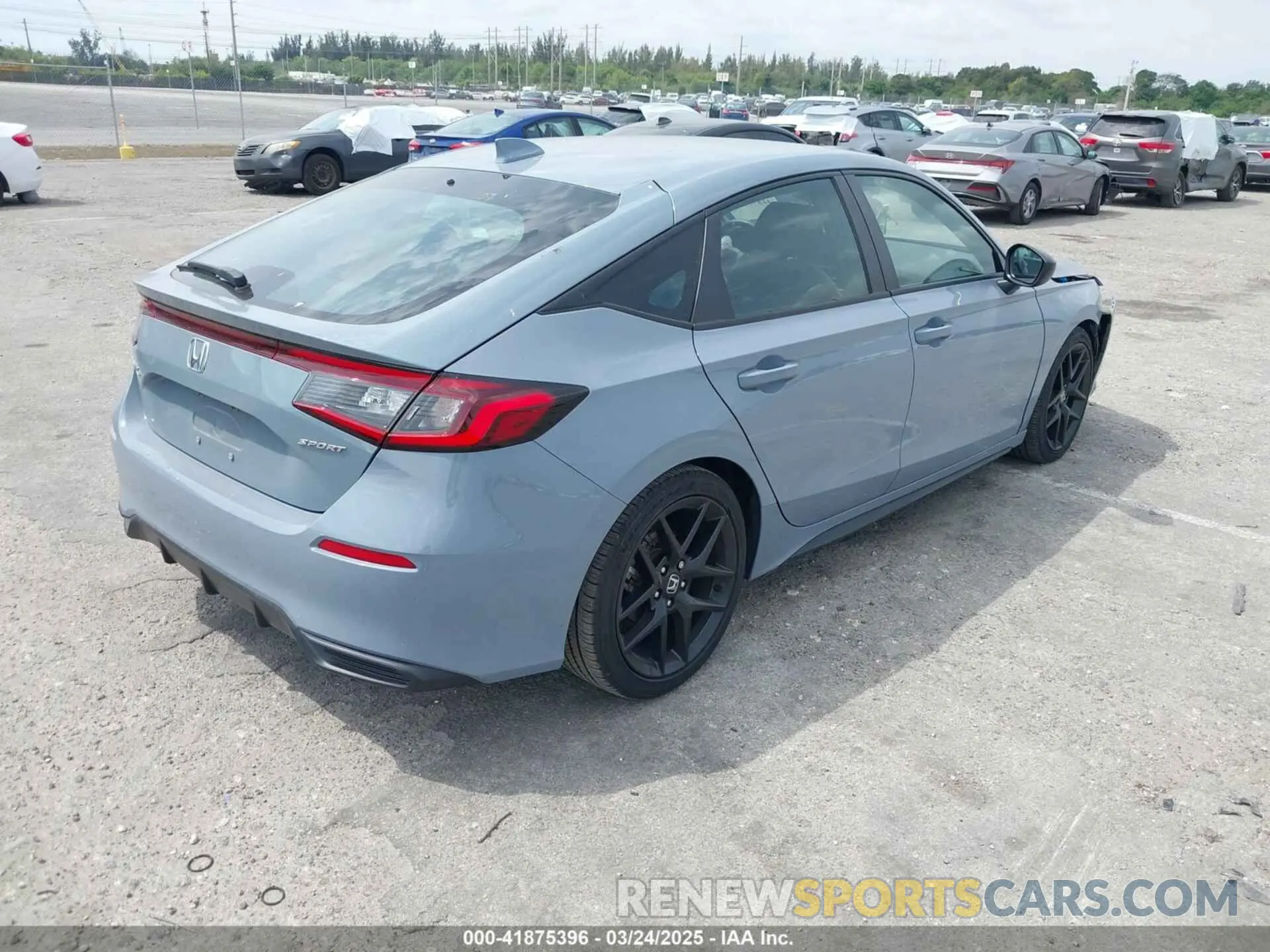 4 fotografías del automóvil dañado 19XFL2H84RE010655 HONDA CIVIC 2024