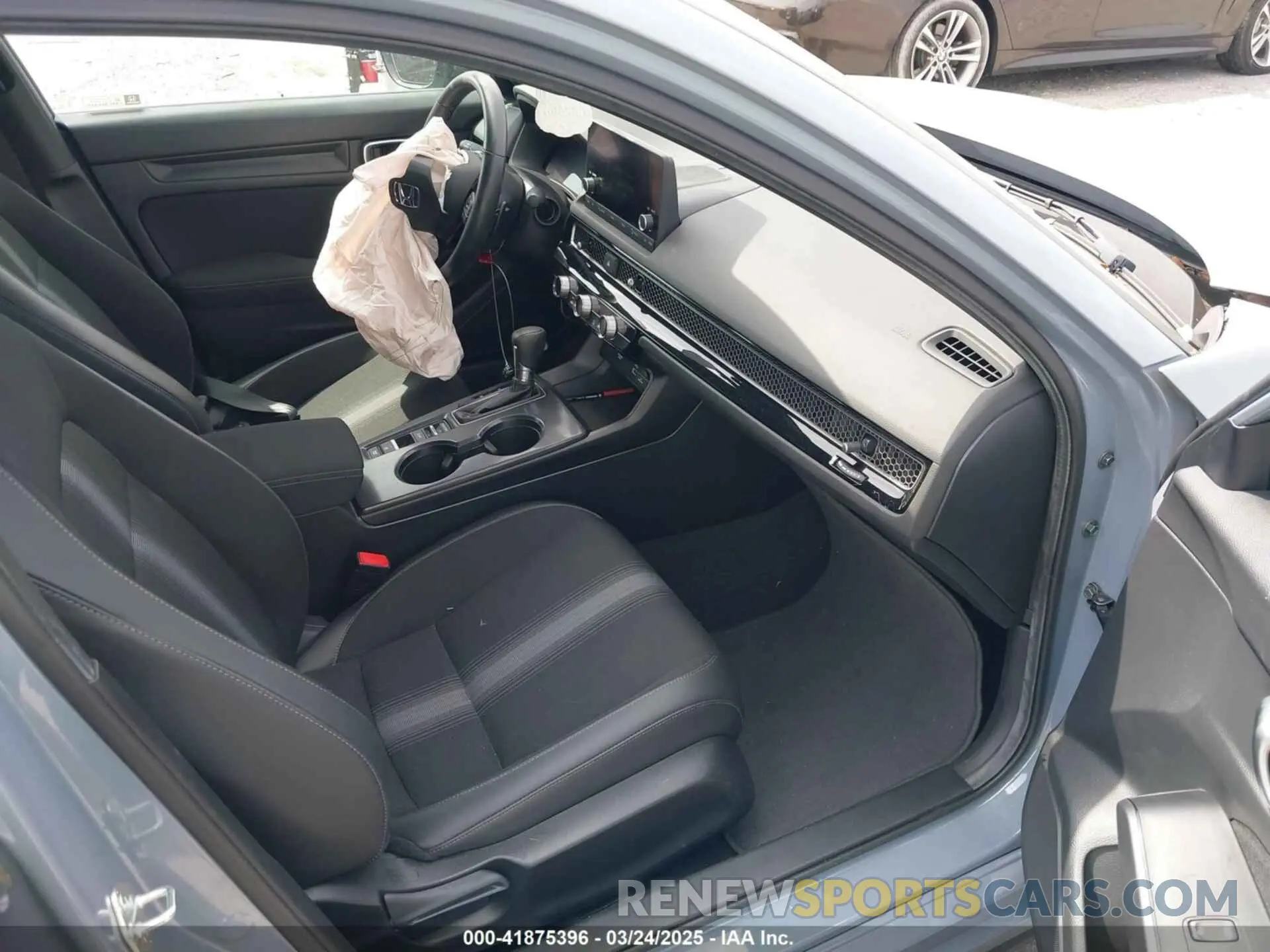 5 fotografías del automóvil dañado 19XFL2H84RE010655 HONDA CIVIC 2024