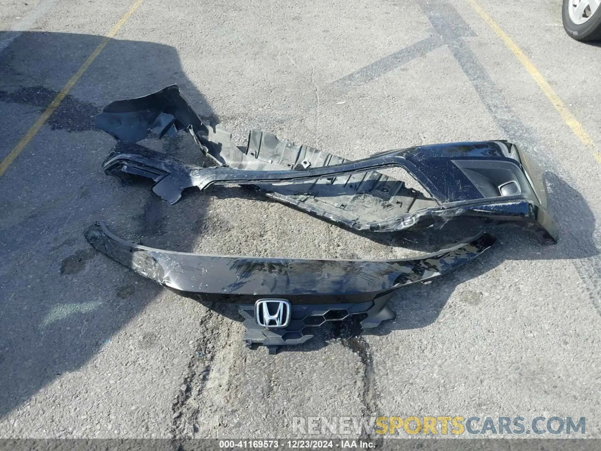 12 fotografías del automóvil dañado 19XFL2H84RE019629 HONDA CIVIC 2024