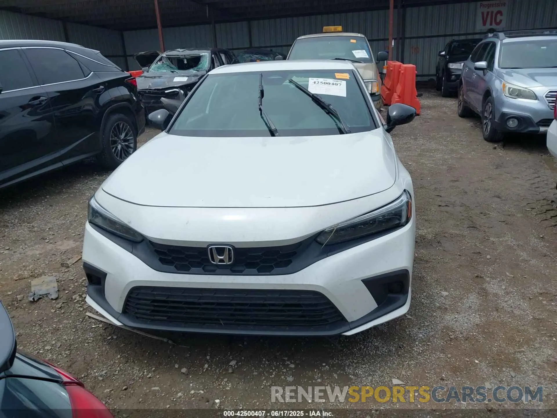 12 fotografías del automóvil dañado 19XFL2H85RE011538 HONDA CIVIC 2024