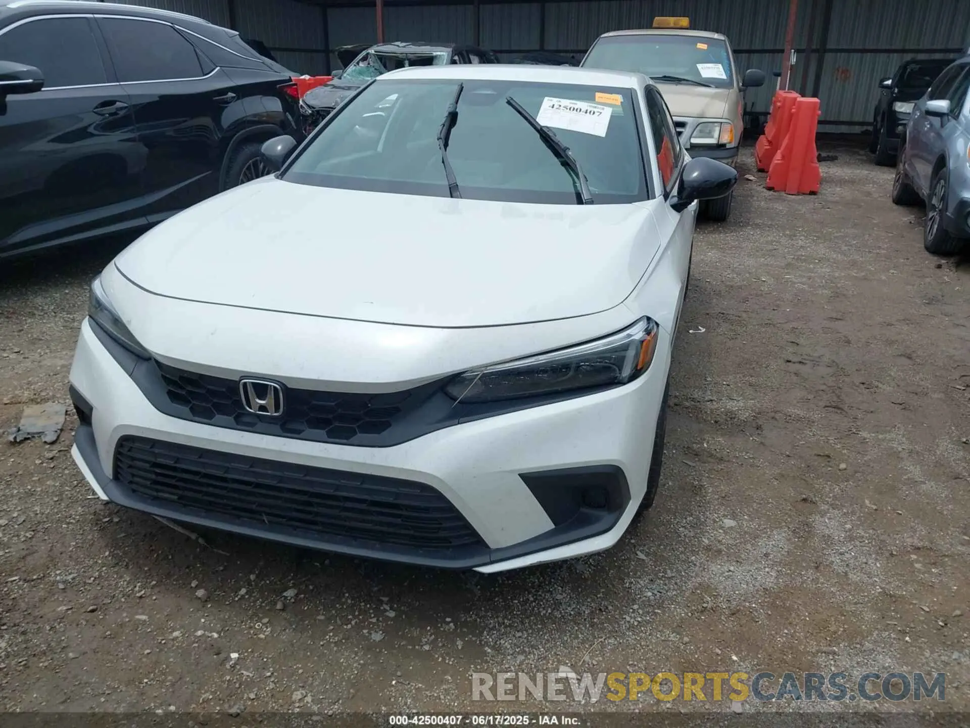 2 fotografías del automóvil dañado 19XFL2H85RE011538 HONDA CIVIC 2024