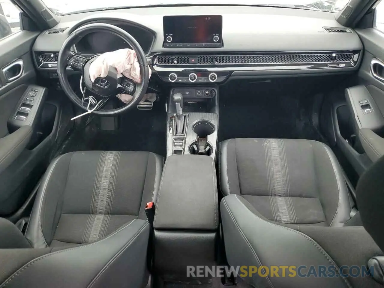 8 fotografías del automóvil dañado 19XFL2H85RE025813 HONDA CIVIC 2024