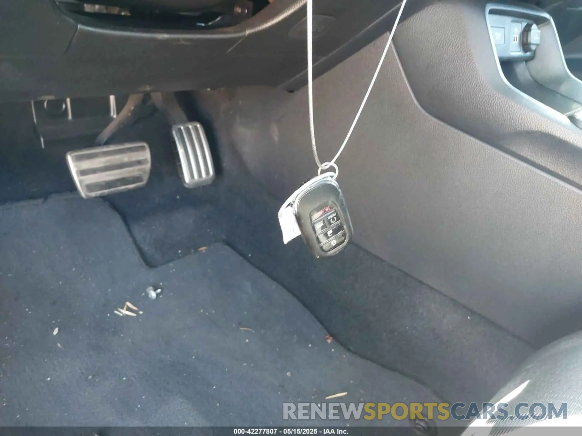 11 fotografías del automóvil dañado 19XFL2H85RE036214 HONDA CIVIC 2024