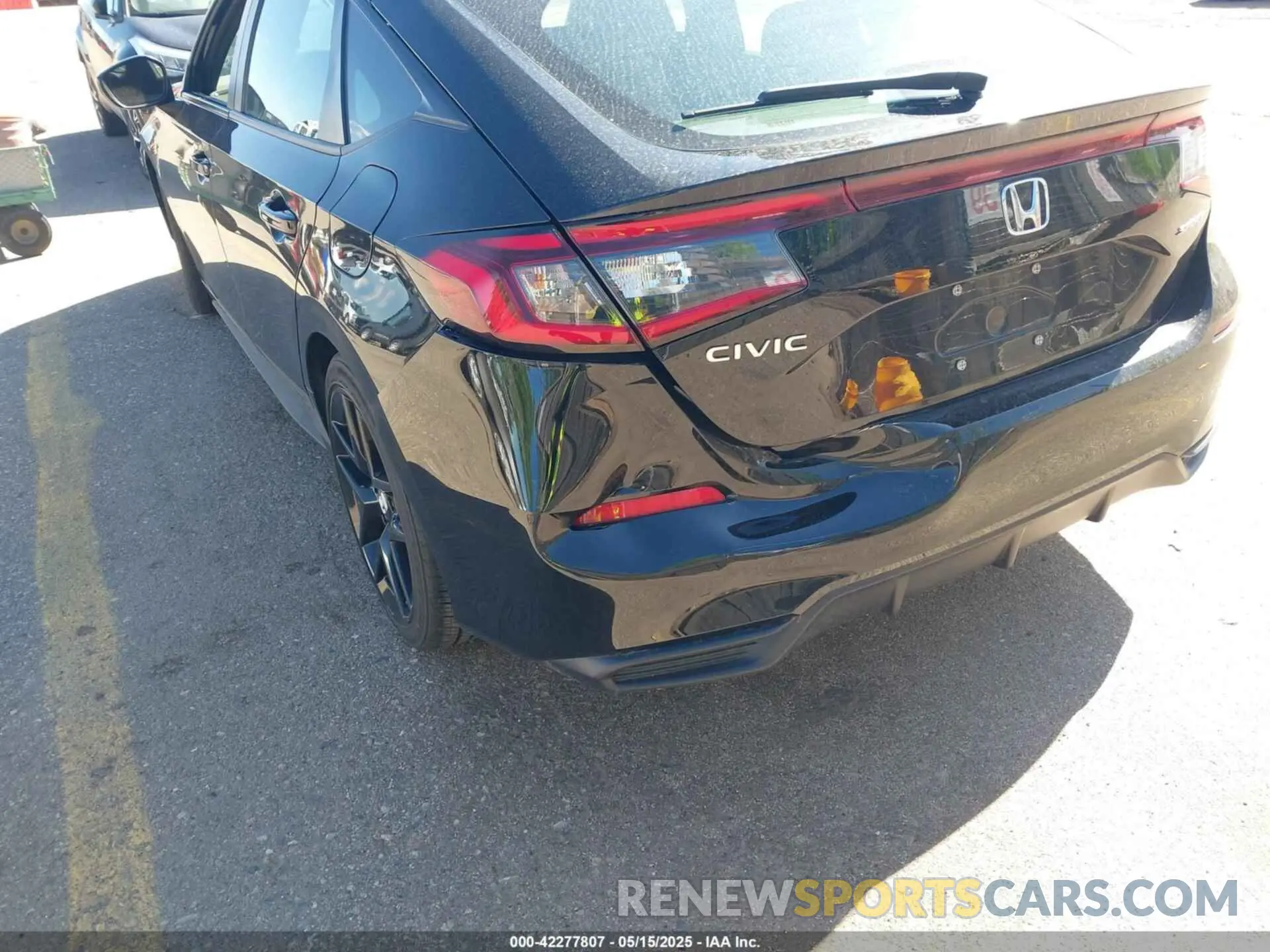 6 fotografías del automóvil dañado 19XFL2H85RE036214 HONDA CIVIC 2024