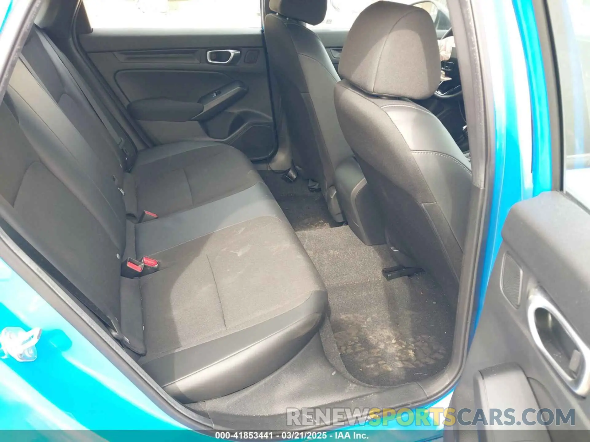 8 fotografías del automóvil dañado 19XFL2H86RE013640 HONDA CIVIC 2024