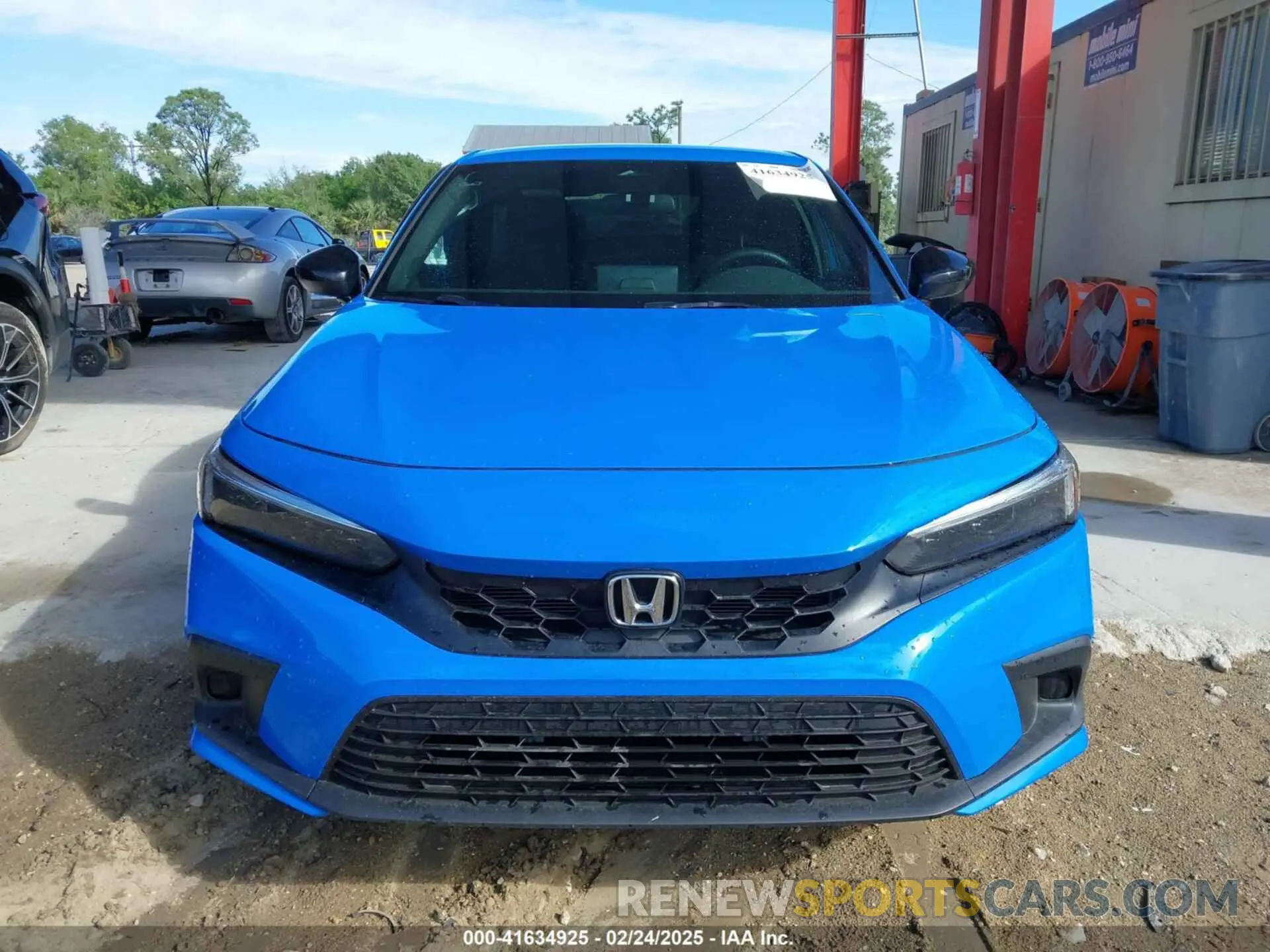 13 fotografías del automóvil dañado 19XFL2H87RE042211 HONDA CIVIC 2024