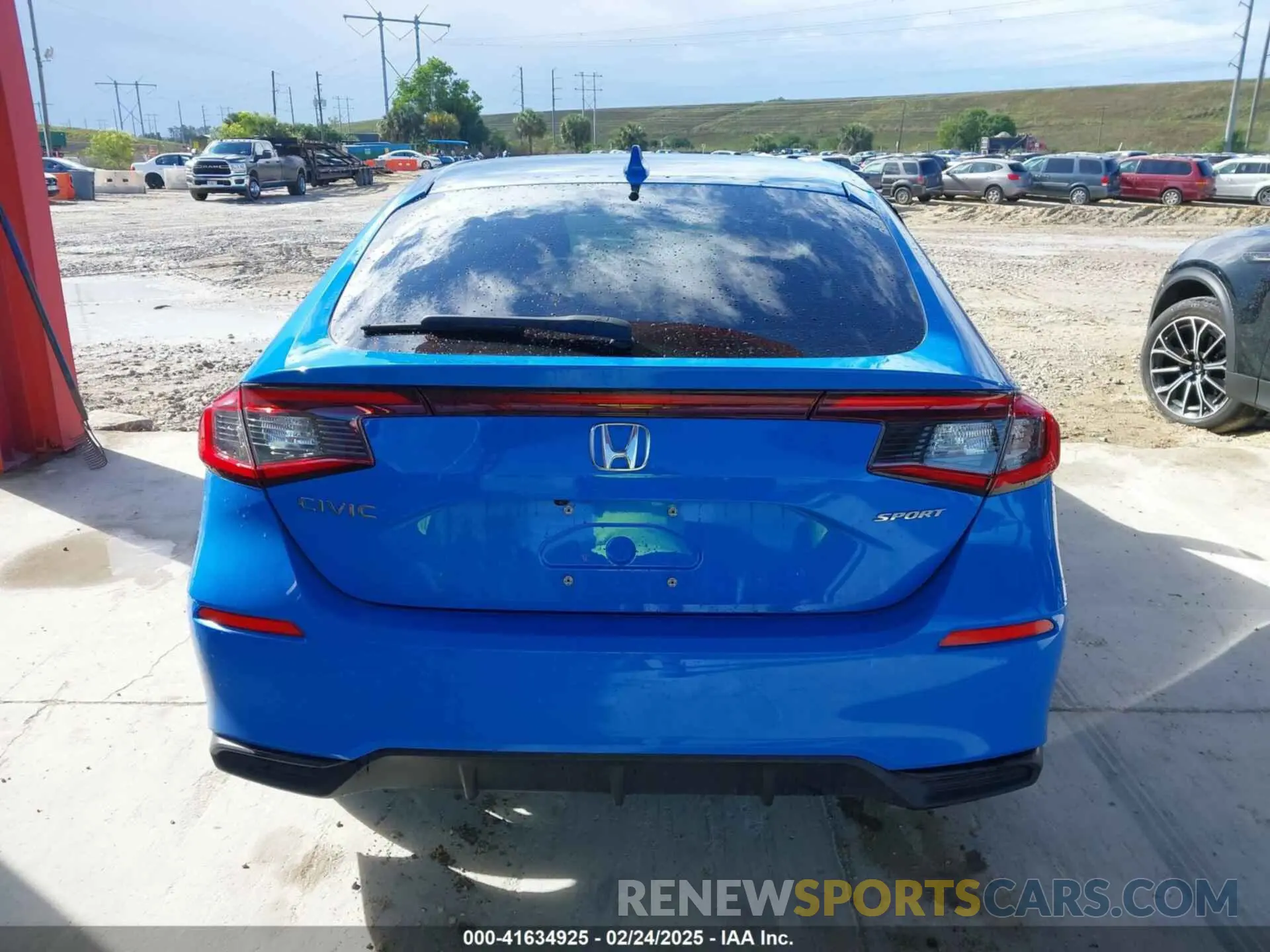 17 fotografías del automóvil dañado 19XFL2H87RE042211 HONDA CIVIC 2024